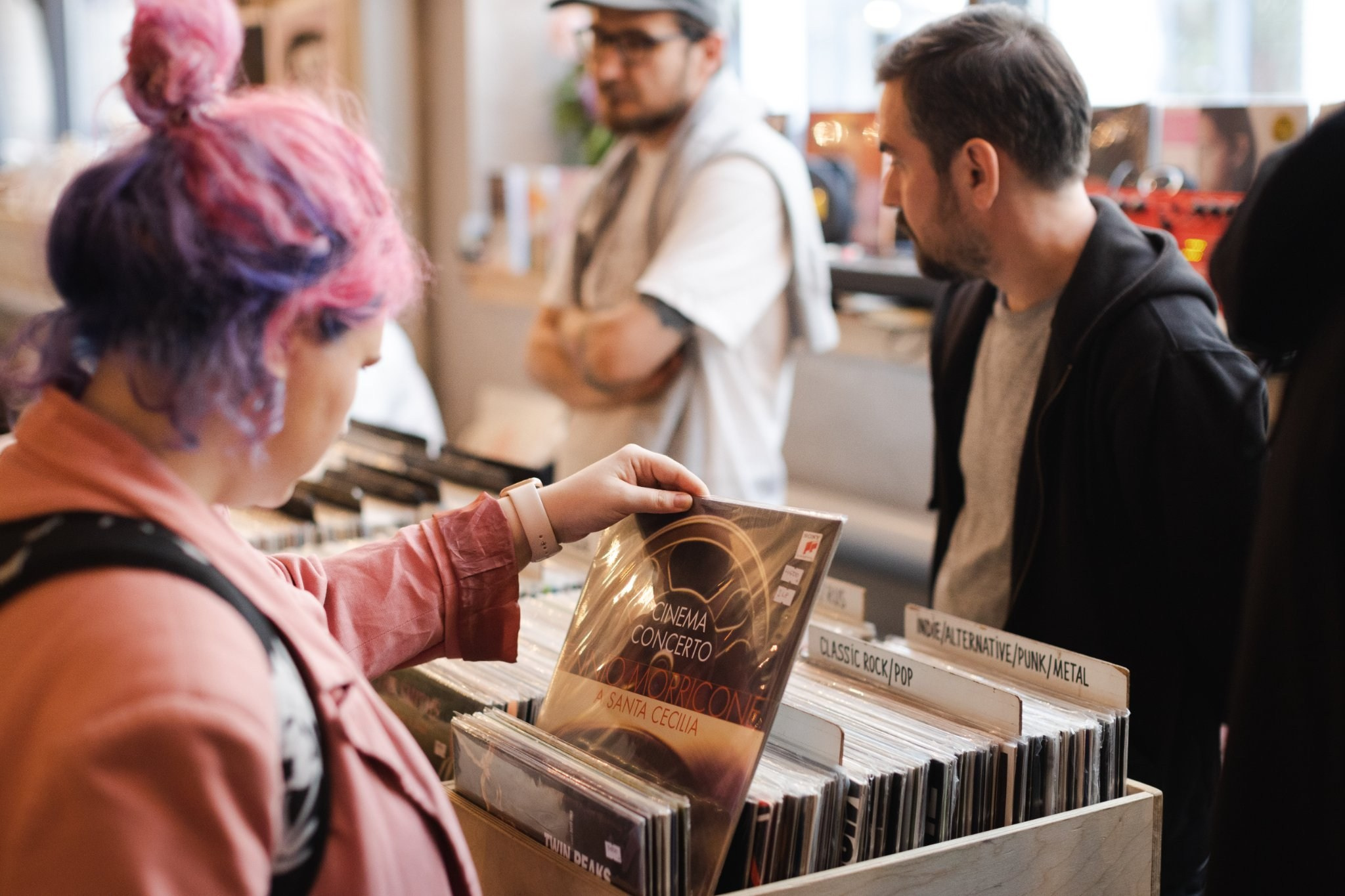 4–5 июня 2022 POP-UP в ДК Рассвет / Фото Иван Гущин. Фотоотчеты «Ламбада-маркета»