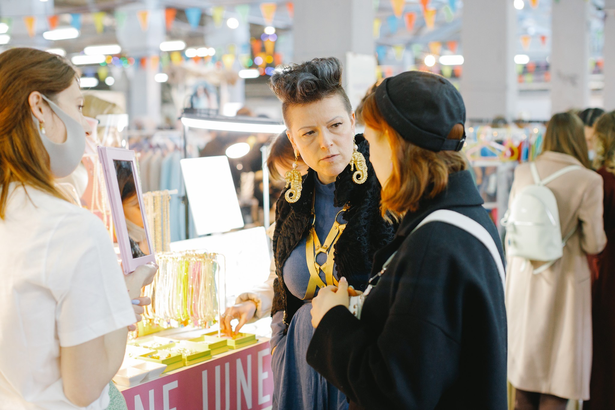 10–11 апреля 2021 на Трёхгорной мануфактуре / фото Иван Гущин. Фотоотчеты «Ламбада-маркета»