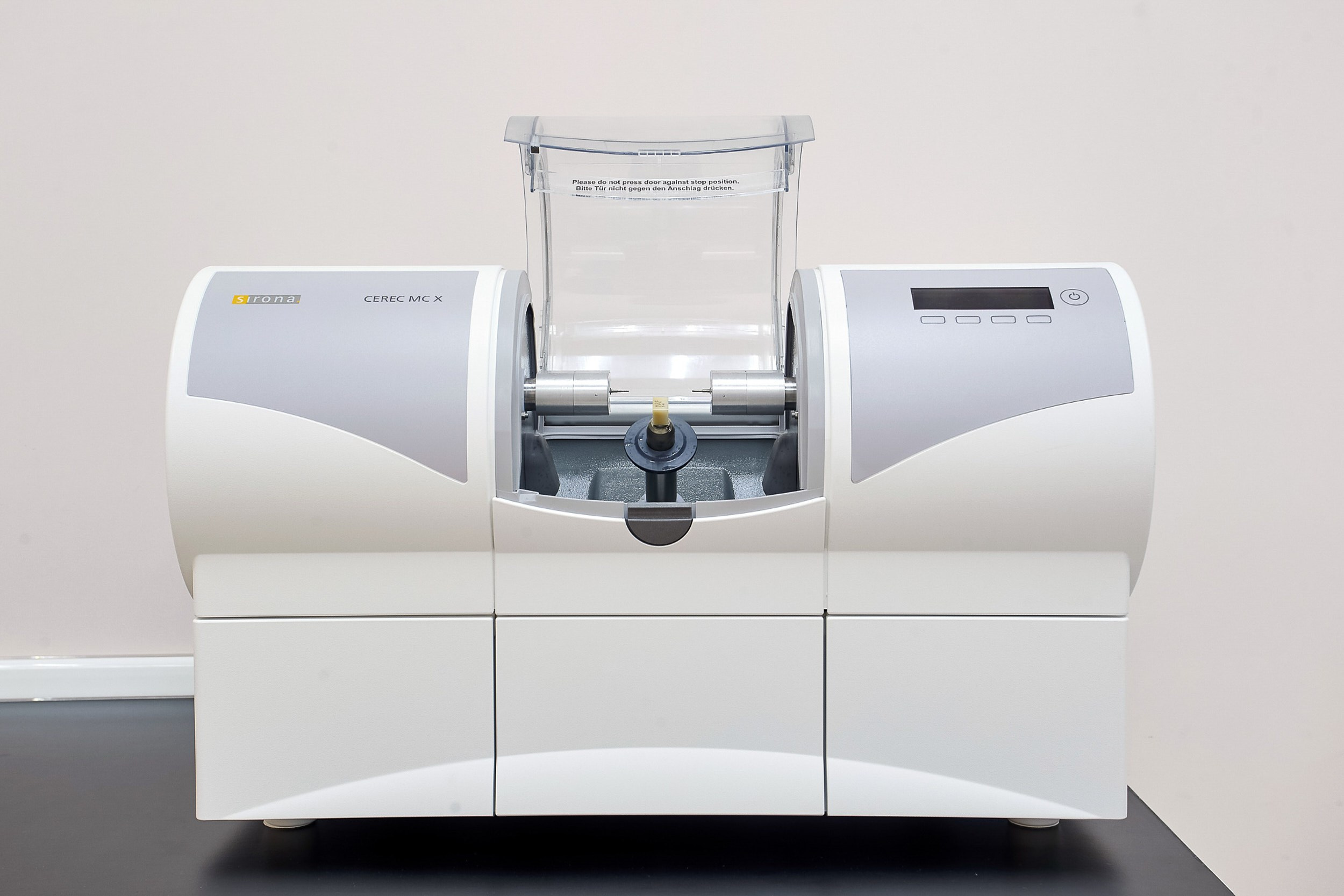 Клиники и салоны. Герман Лепёхин коммерческий фотограф в Москве: репортаж, портреты, интерьеры, производство