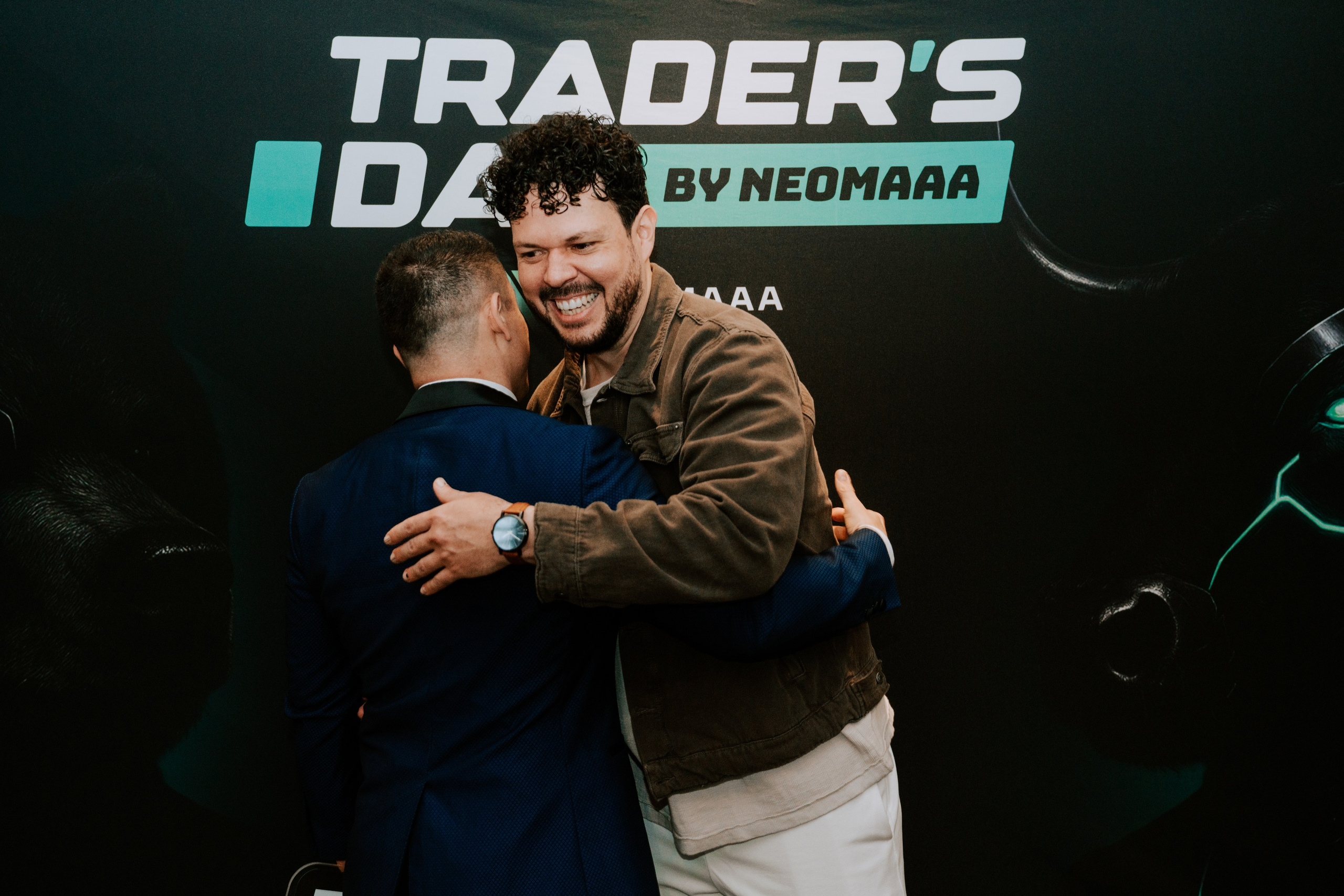 TRADERS DAY By NeomAAA Bogota. NeomAAA Funds Gallery