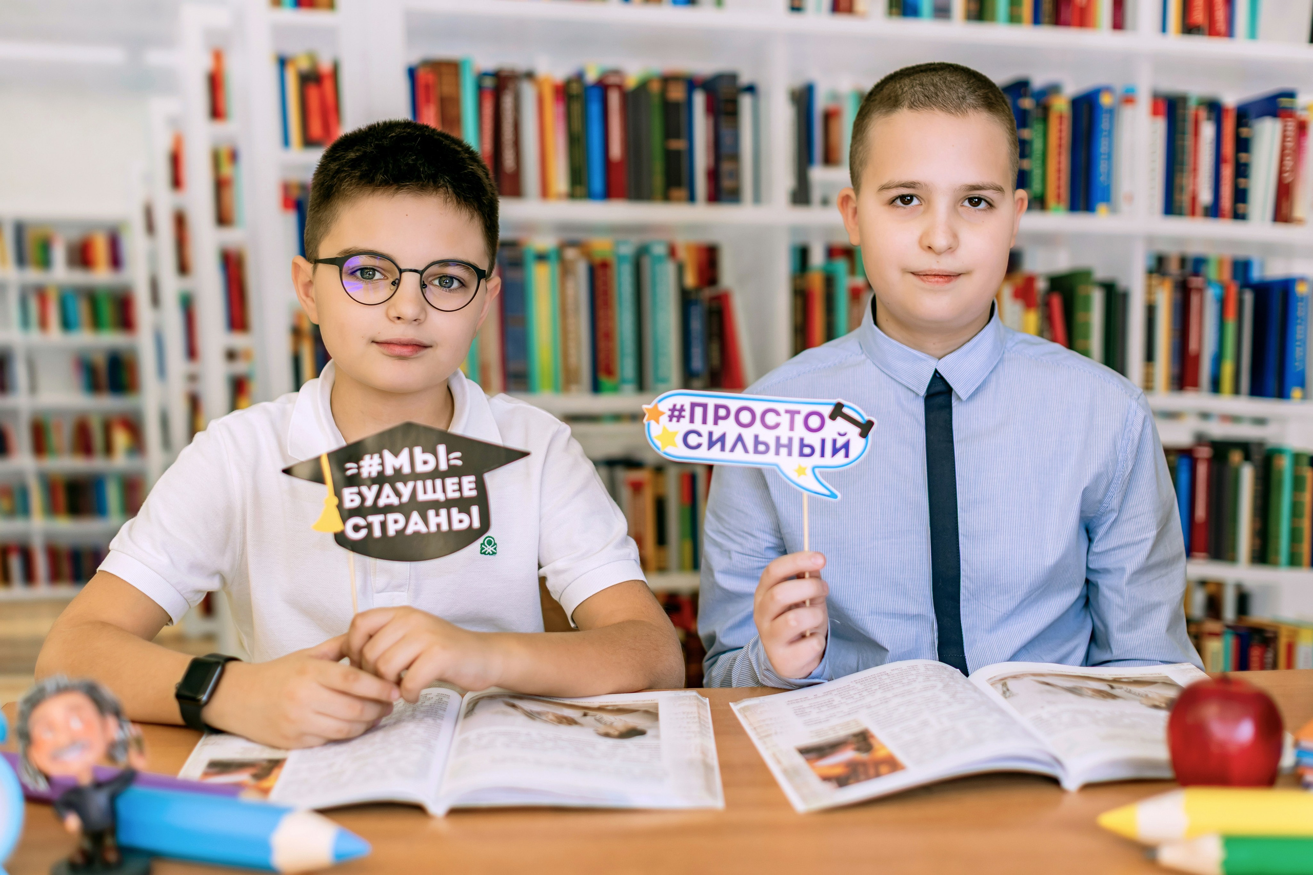 ГАЛЕРЕЯ фотографий для Начальной школы 1-4. Фотограф и видеограф Москва. Свадебный фотограф, видеограф. Выпускные альбомы. Оживающие альбомы