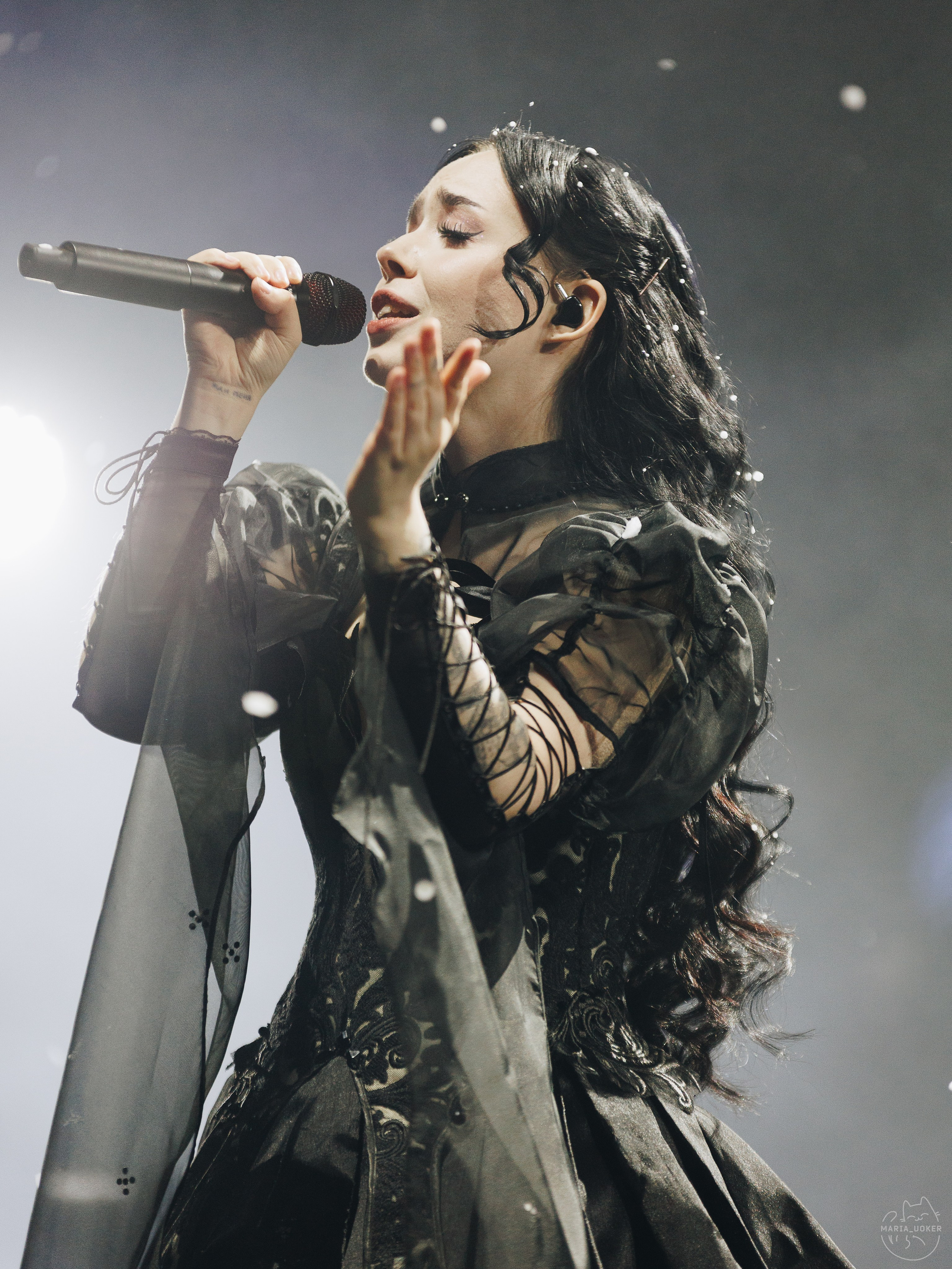 POLNALYUBVI В КЛУБЕ BASE 02.03.24. Концертный и репортажный фотограф в Москве и Санкт-Петербурге Мария