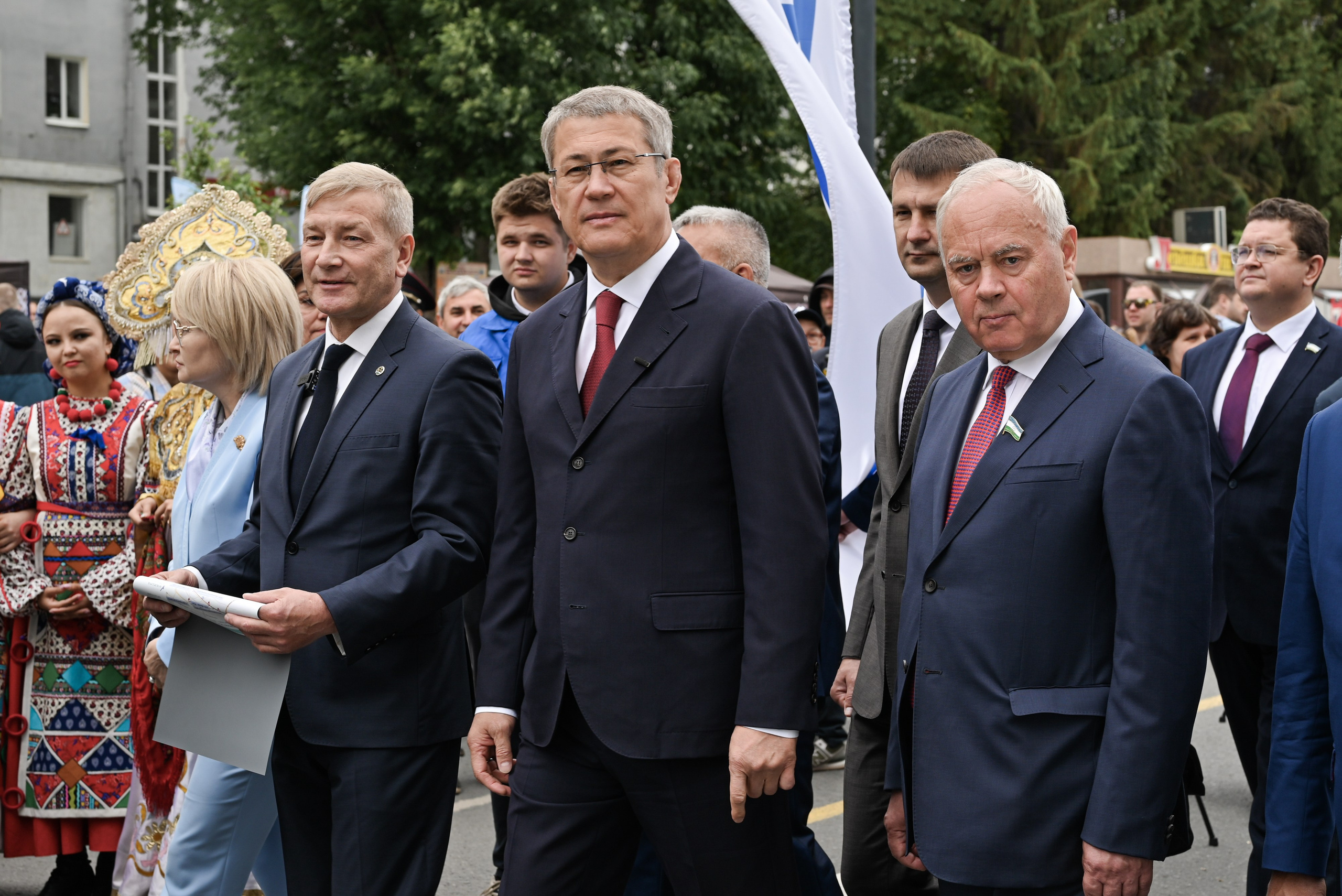 ЛУИДОР выставка. Свадебный и семейный фотограф в Уфе Александров Максим