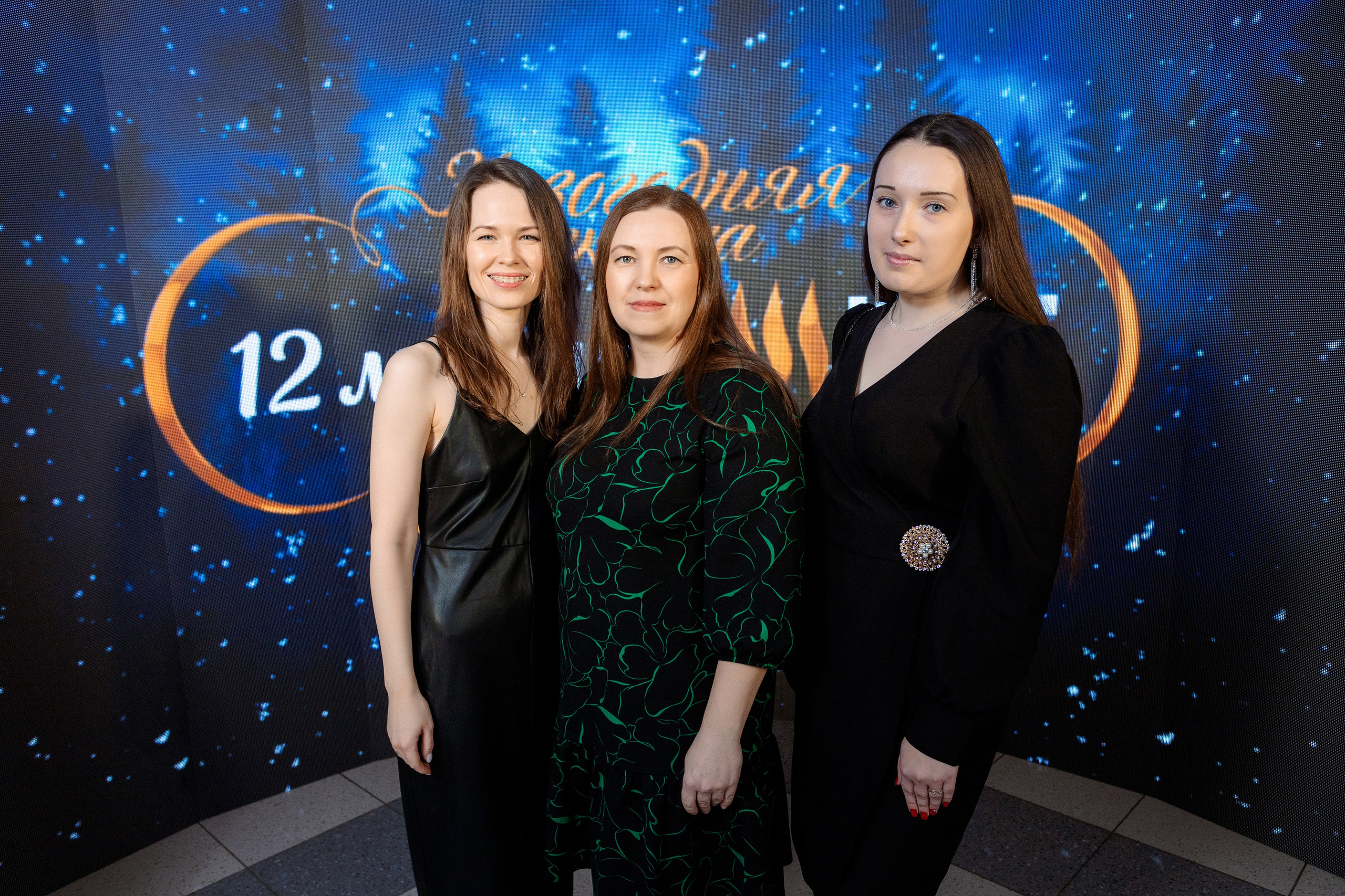 РЕПОРТАЖ: НОВЫЙ ГОД В ДК МЕТАЛЛУРГ. Профессиональный фотограф в Ижевске Леша Петров