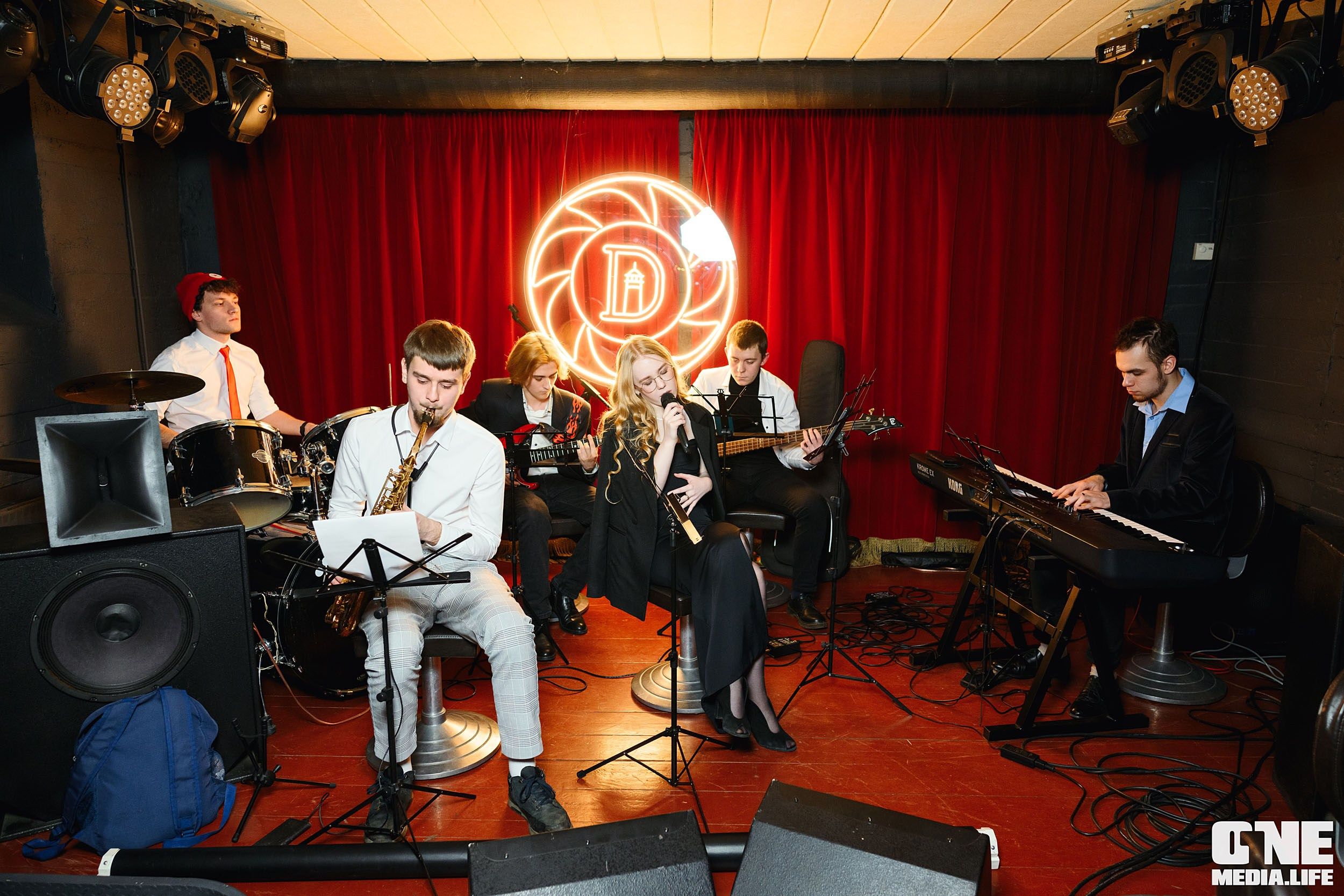 Фоторепортаж из бара Dreadnought. One Media Life: фоторепортажи, фотоотчеты с мероприятий и заведений