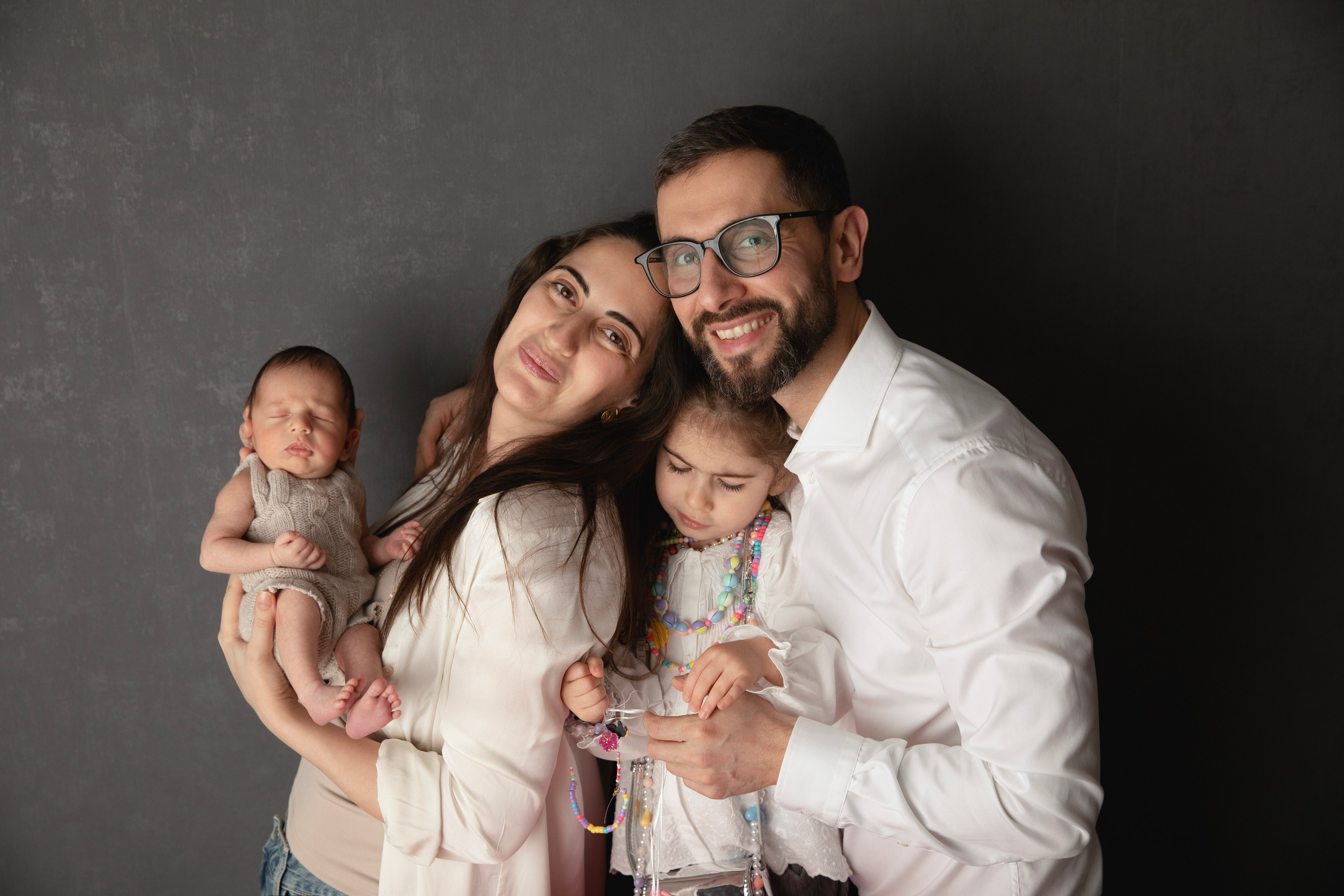 Съемка новорожденного в студии. Фотограф новорожденных, детский фотограф  Москва.Семейная съемка Москва. Семенова Анна