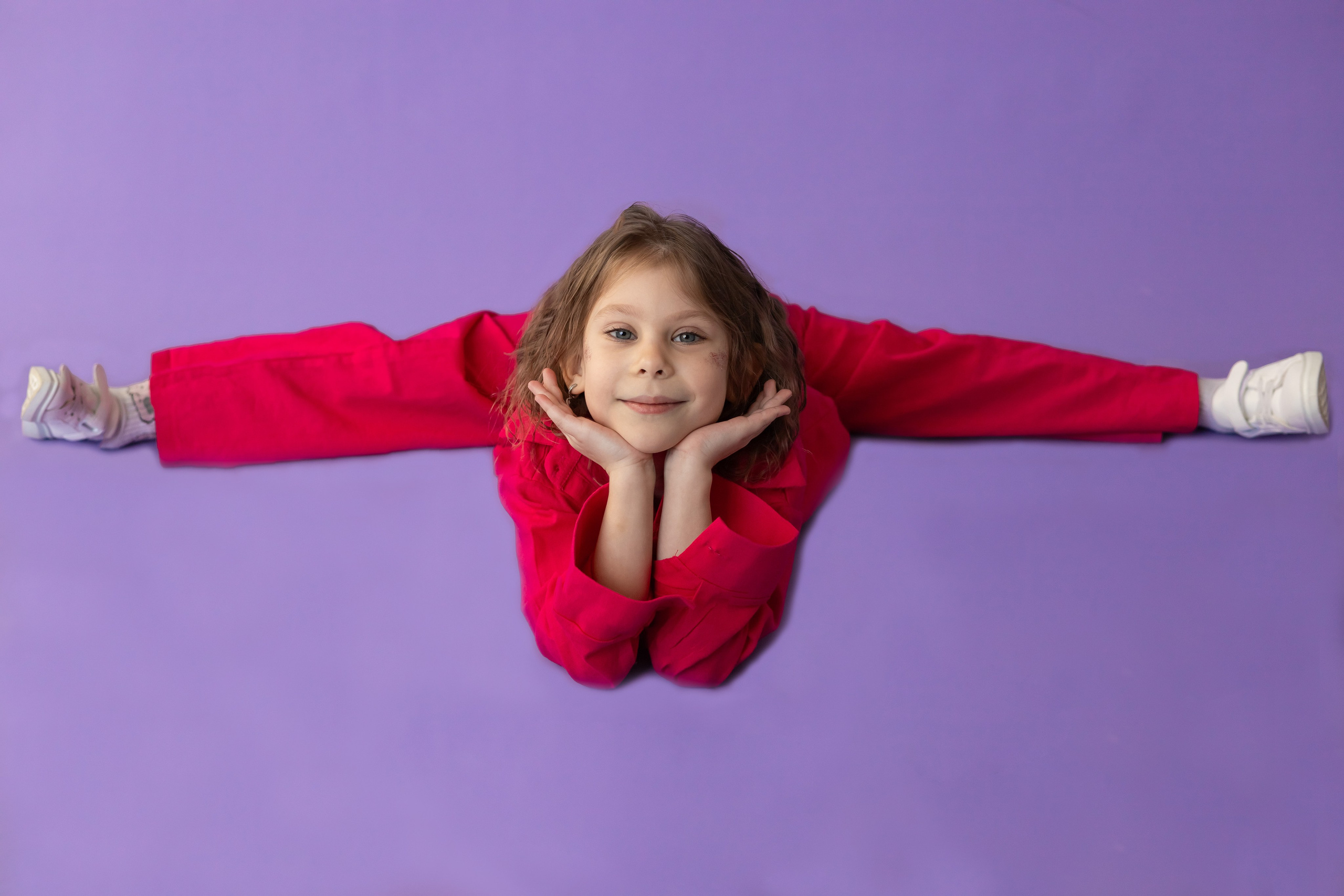 Елизавета и Василиса. Фотосессия в студии «Color Mood». Портретный фотограф Панферова Регина г. Санкт-Петербург, г. Казань