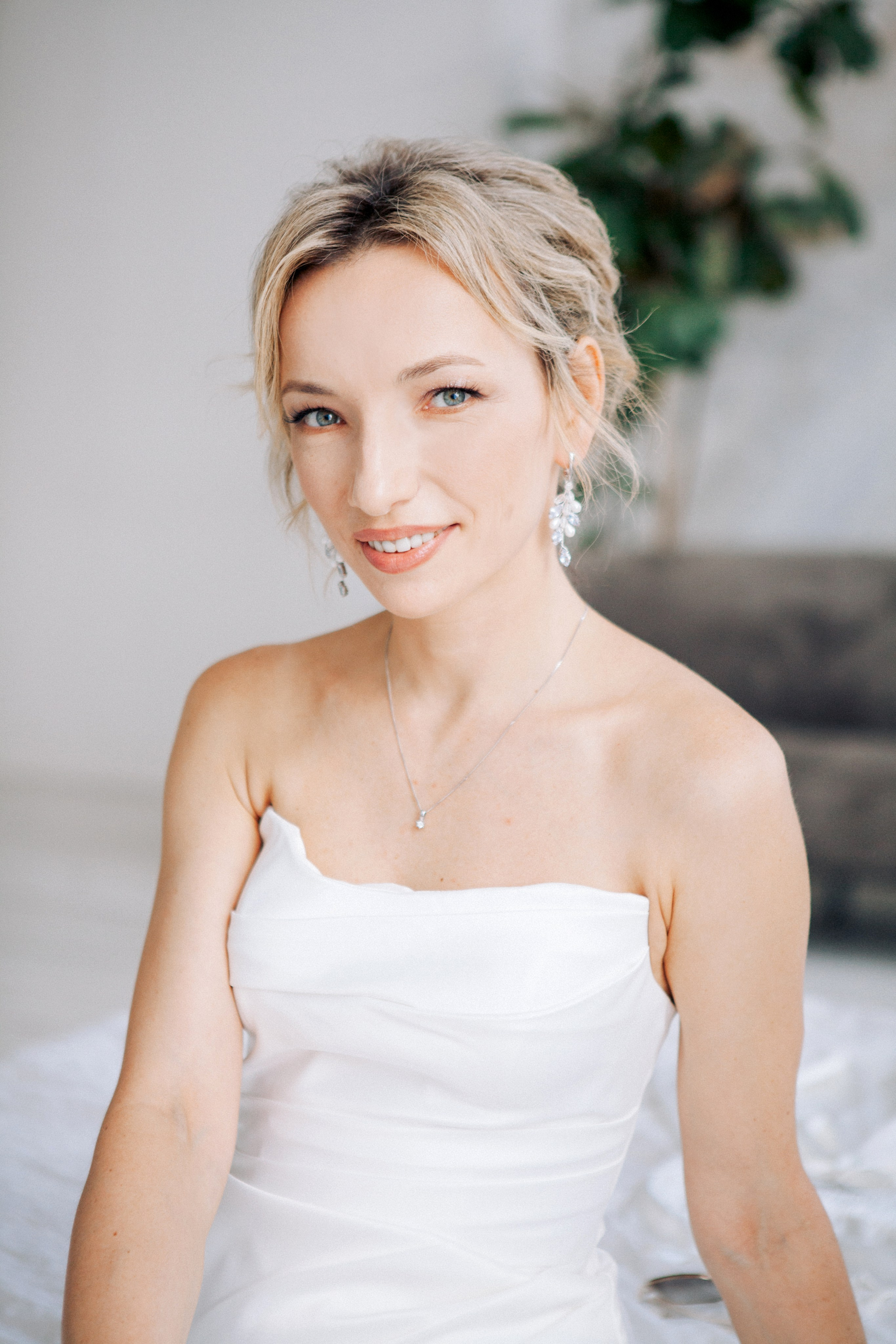 Утро невесты и фотосессия в гостинице radisson collection hotel moscow бывшая гостиница украина. Фотограф Ольга Ефремова