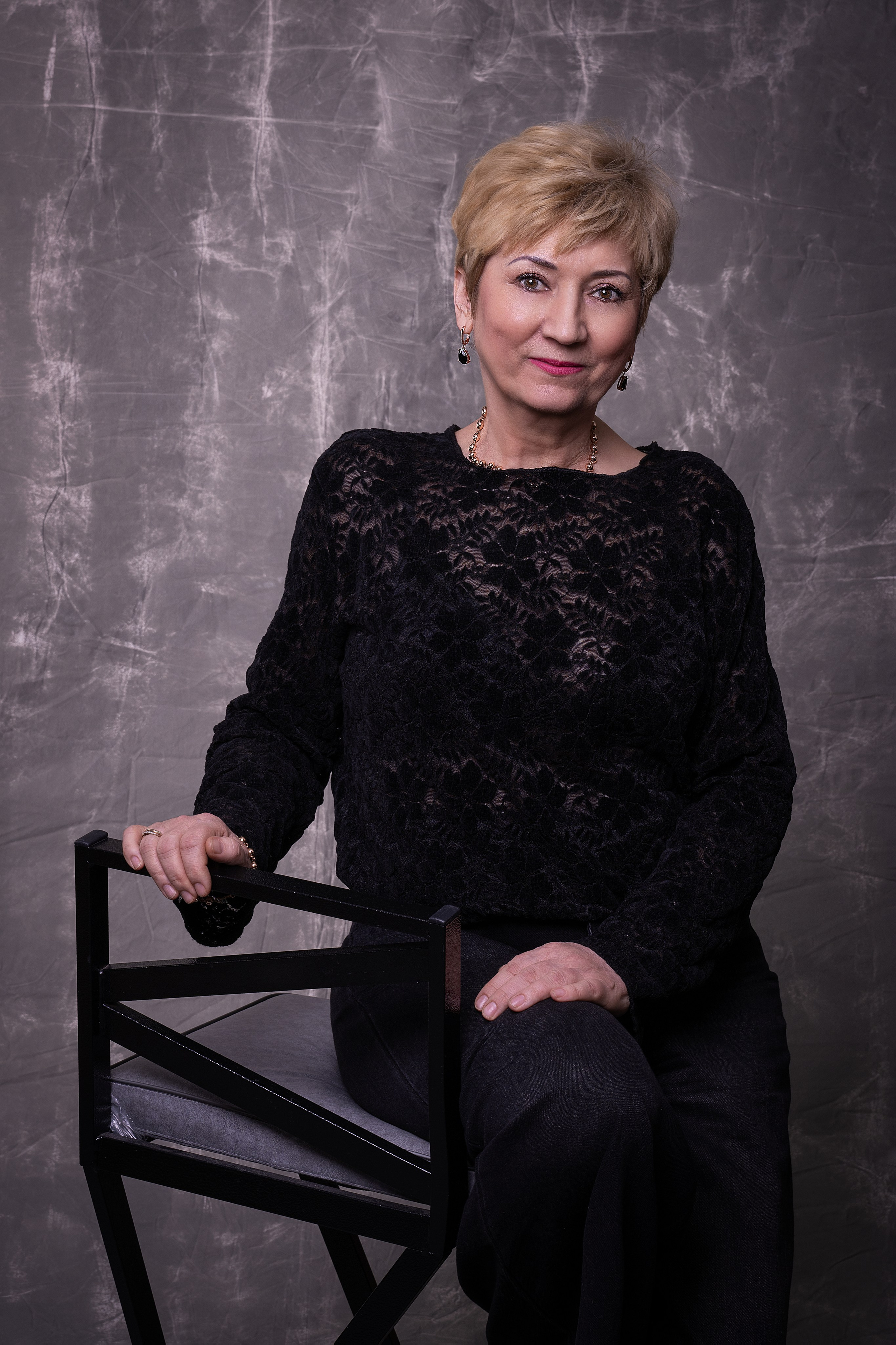 Студийные женские портреты. Главная