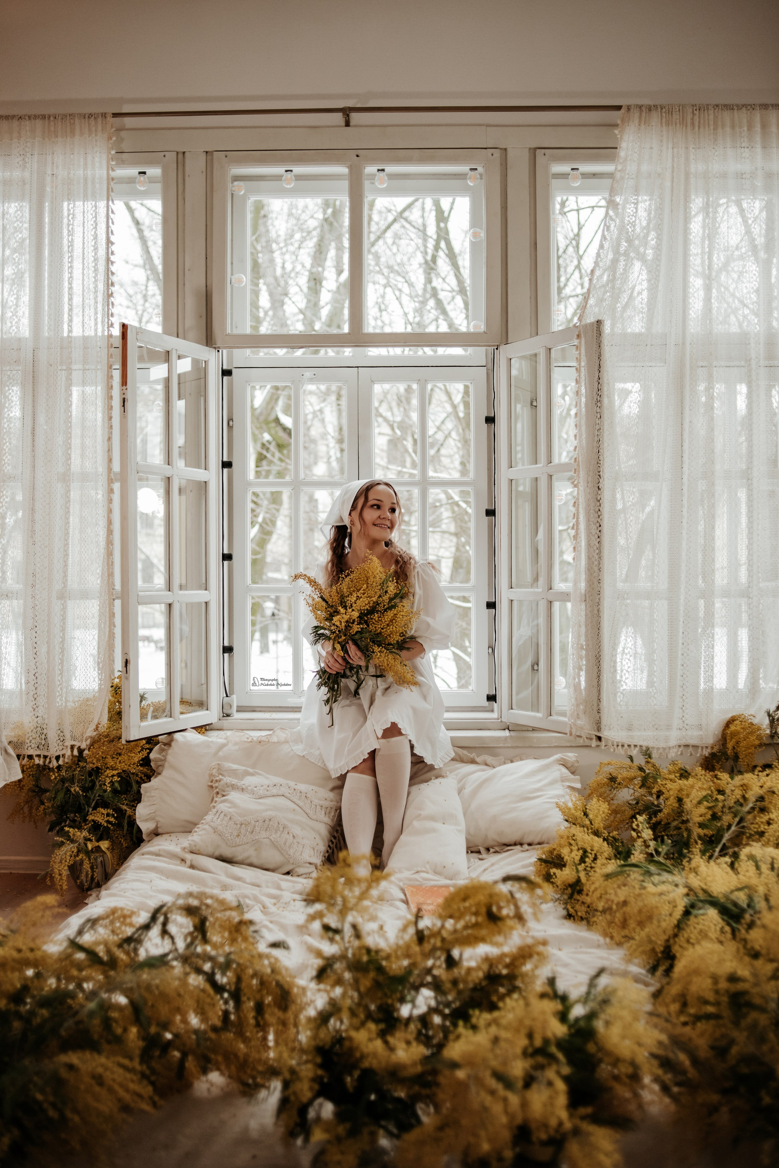 Фотограф: https://vk.com/capella.photo Модель: https://vk.com/lanasakuraa Организатор: https://vk.com/creative_photoday Место: https://vk.com/balcone.studio