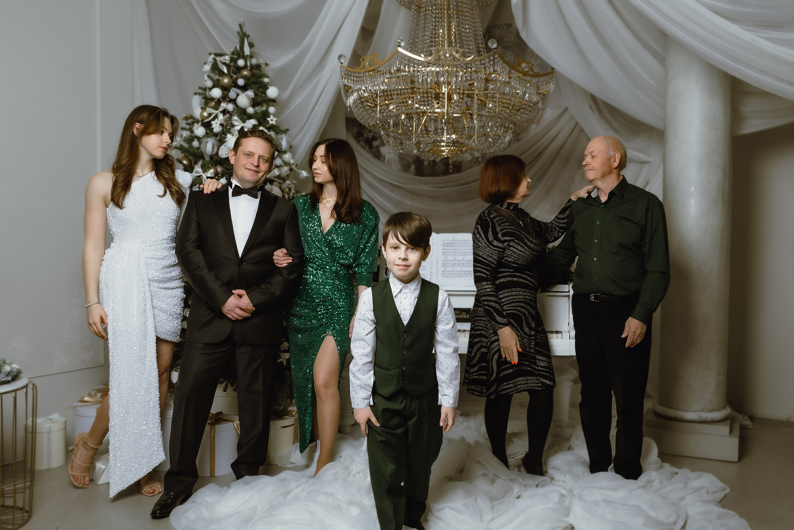 Семейная — 3 поколения. КОНТЕНТ | БРЕНД фотограф Санкт-Петербург — Жанна Олтаржевская