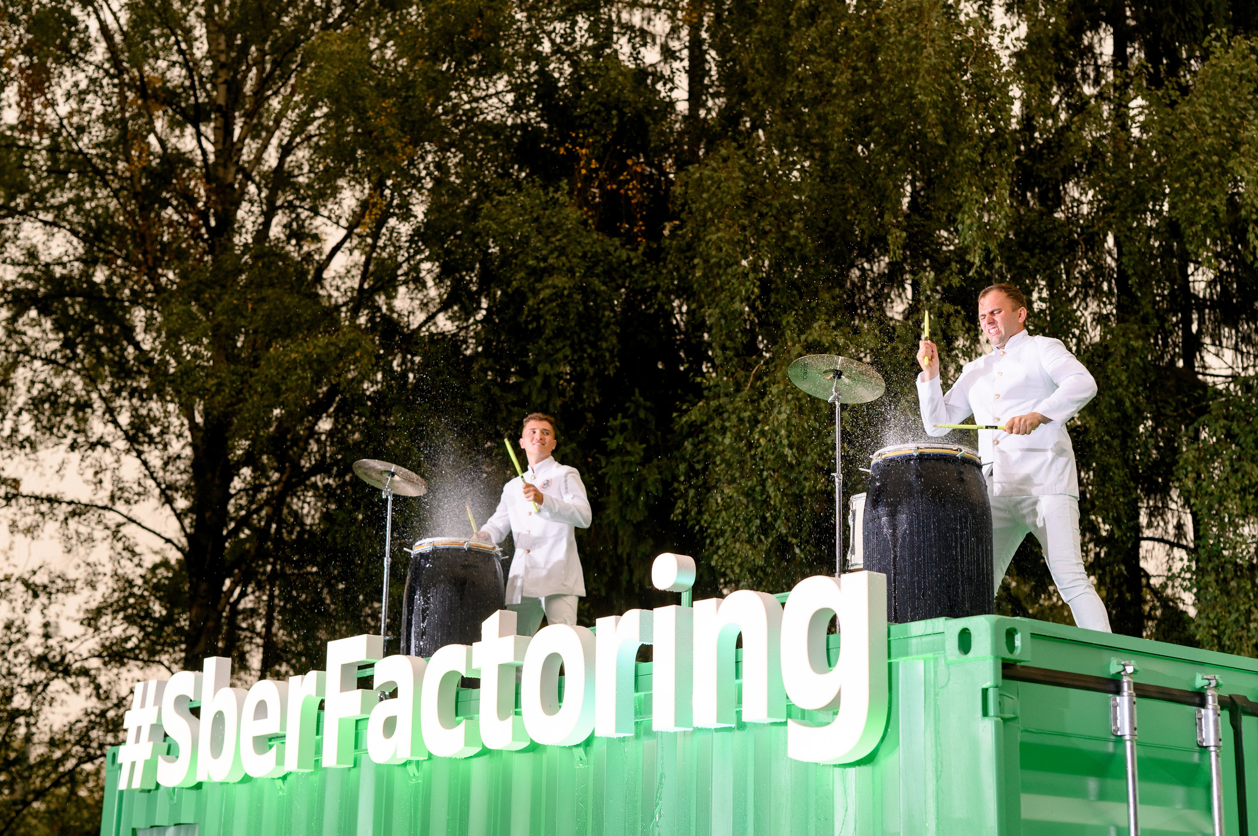 Корпоративные события. Алина Посторонка и Дима Мурашов