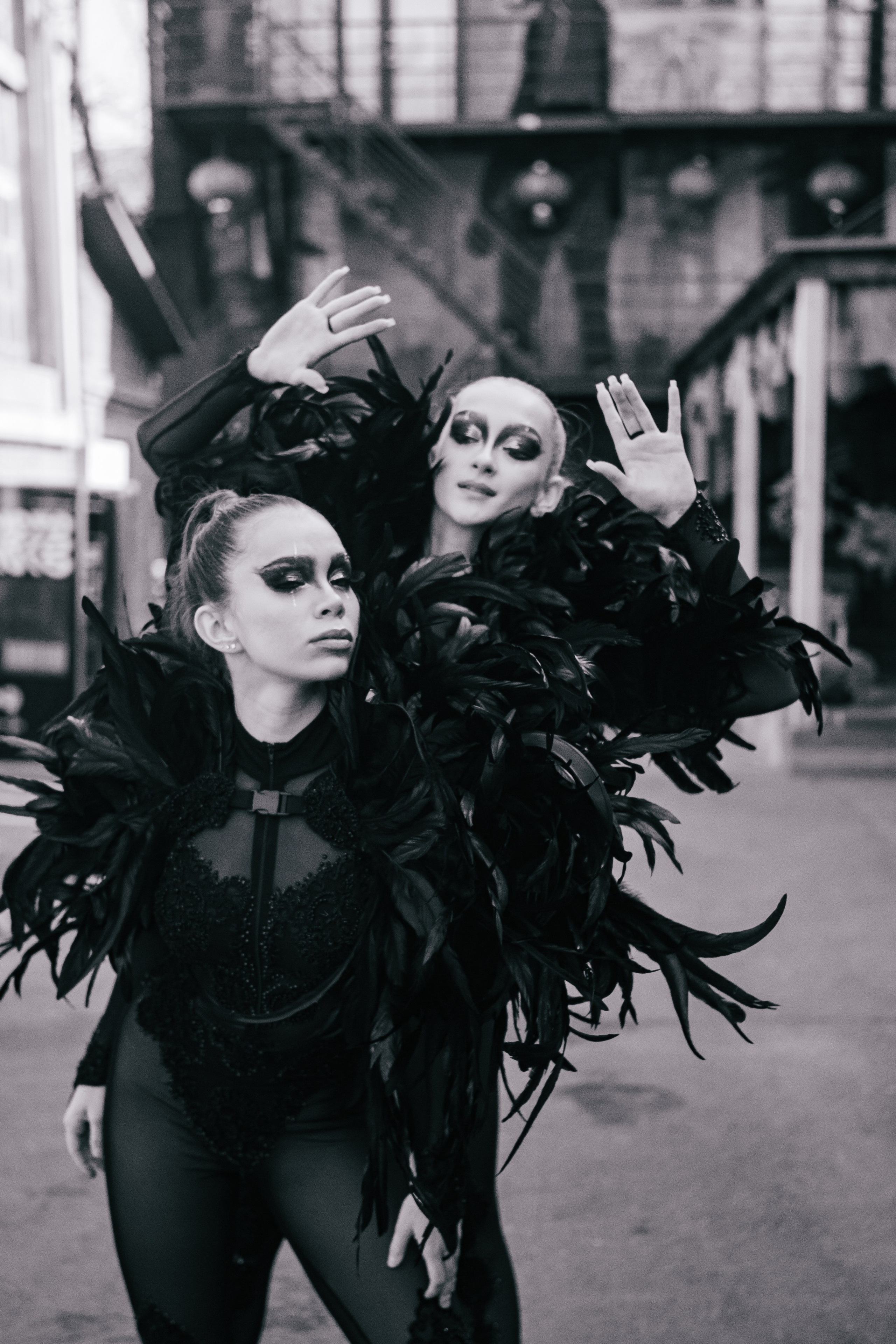 Вороны Circus Zone. Фотограф / видеограф в Москве и Сочи Sofia Riversong