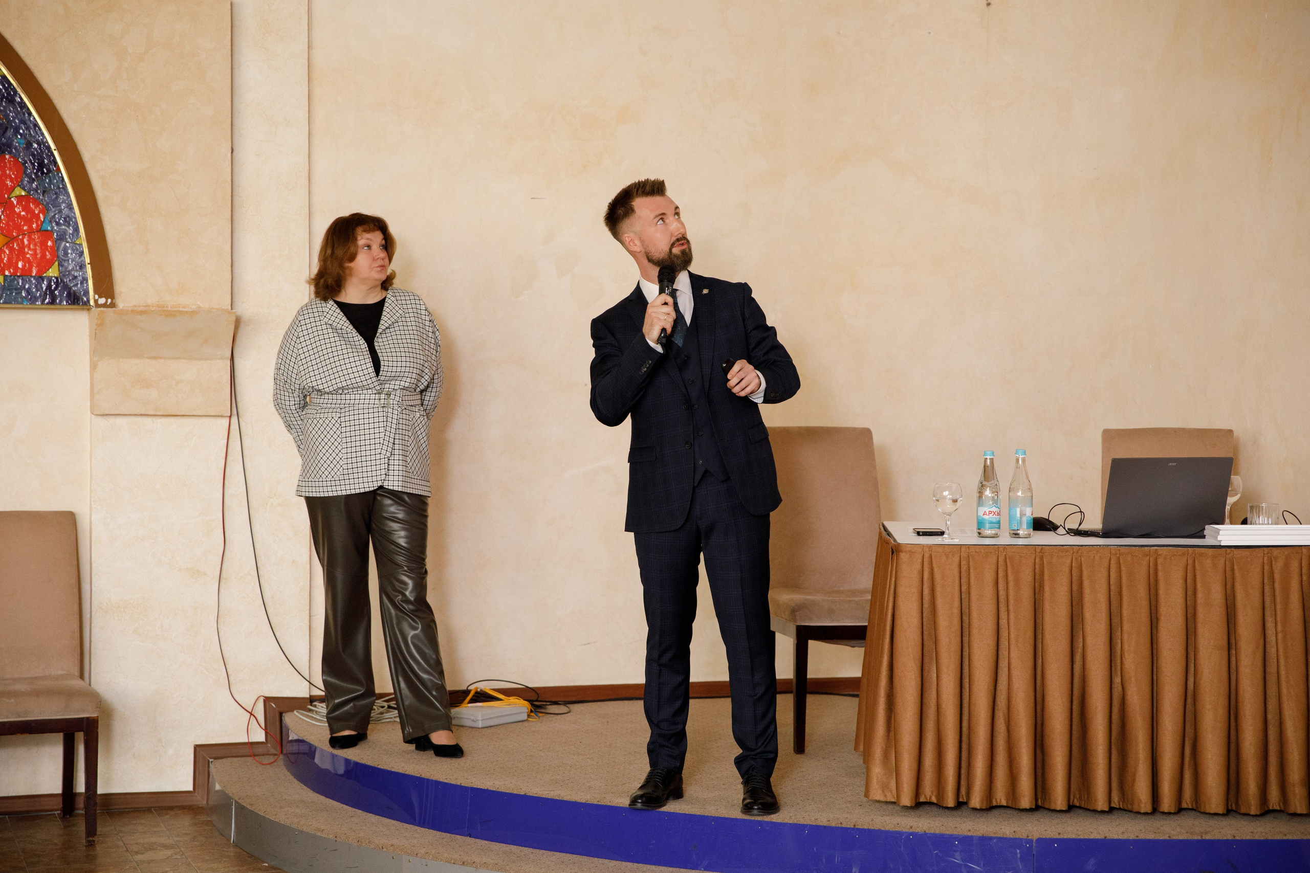 Конференция «Русский экспресс». Фотограф во Владикавказе Юрий Геворгизов