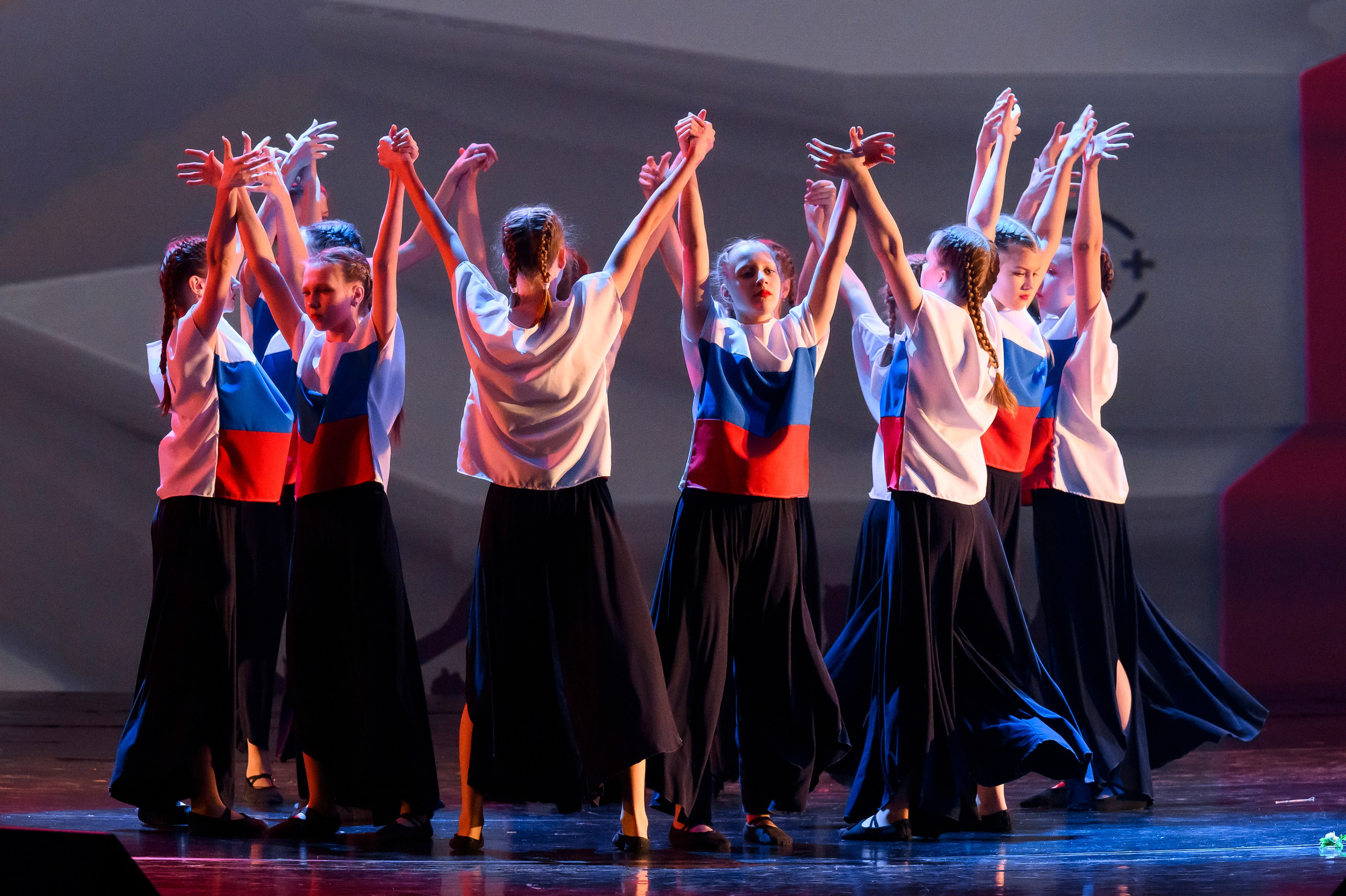 23 апреля, часть 2, БКЗ Октябрьский, г. Санкт-Петербург. Золотое яблочко