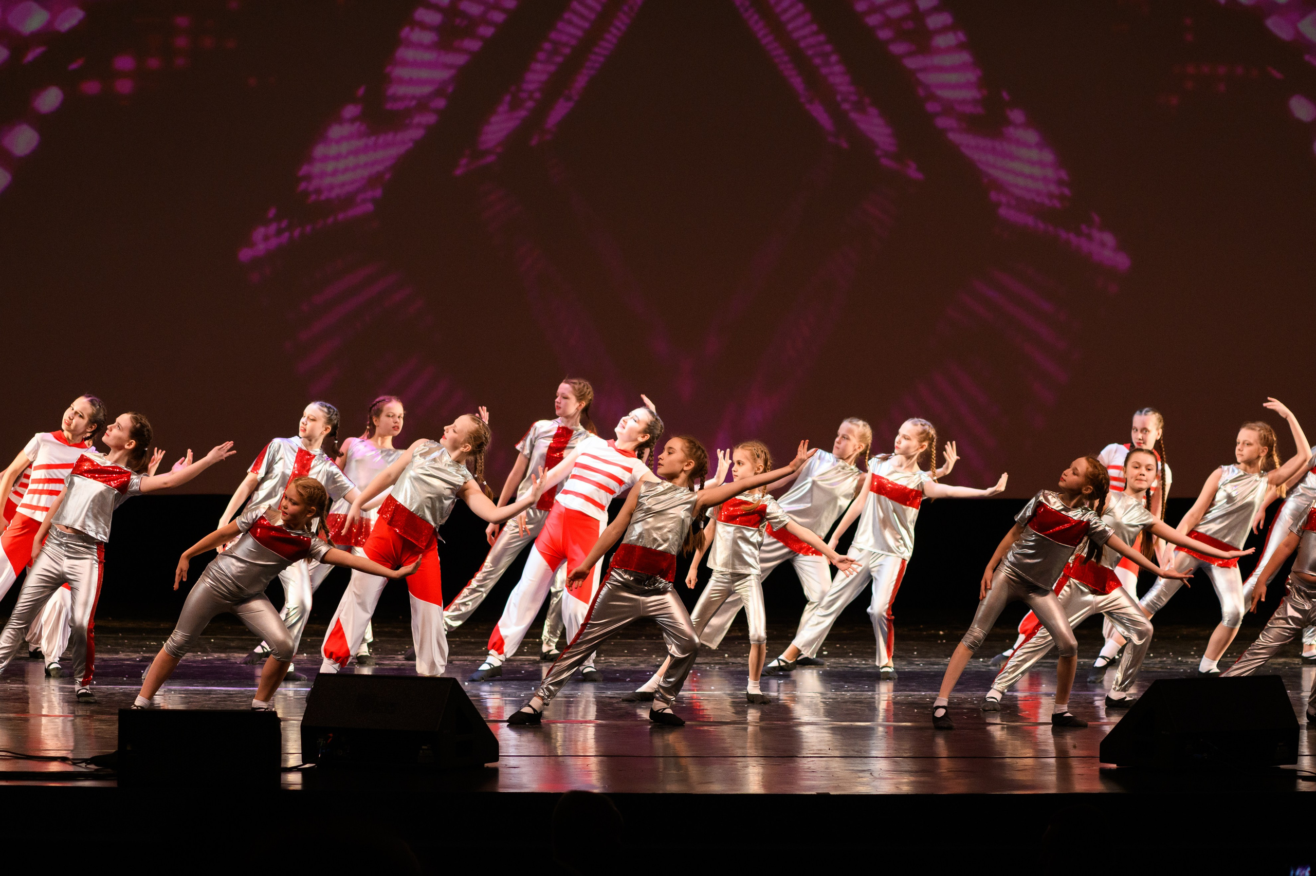 23 апреля, часть 2, БКЗ Октябрьский, г. Санкт-Петербург. Золотое яблочко