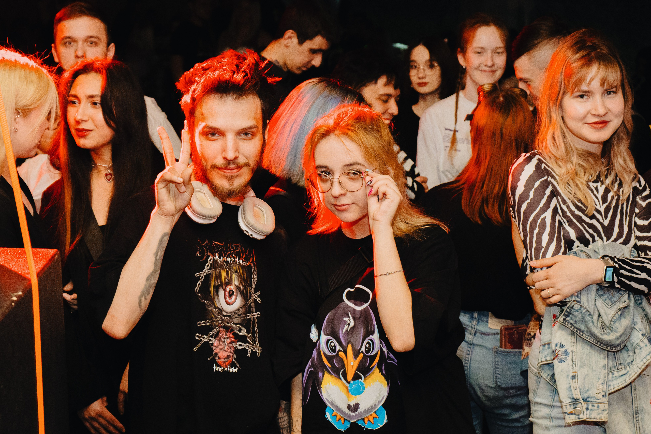 Playingtheangel. Уфа. Маленький зал, красный свет, мощный звук. Фотограф Гильмутдинов Руслан