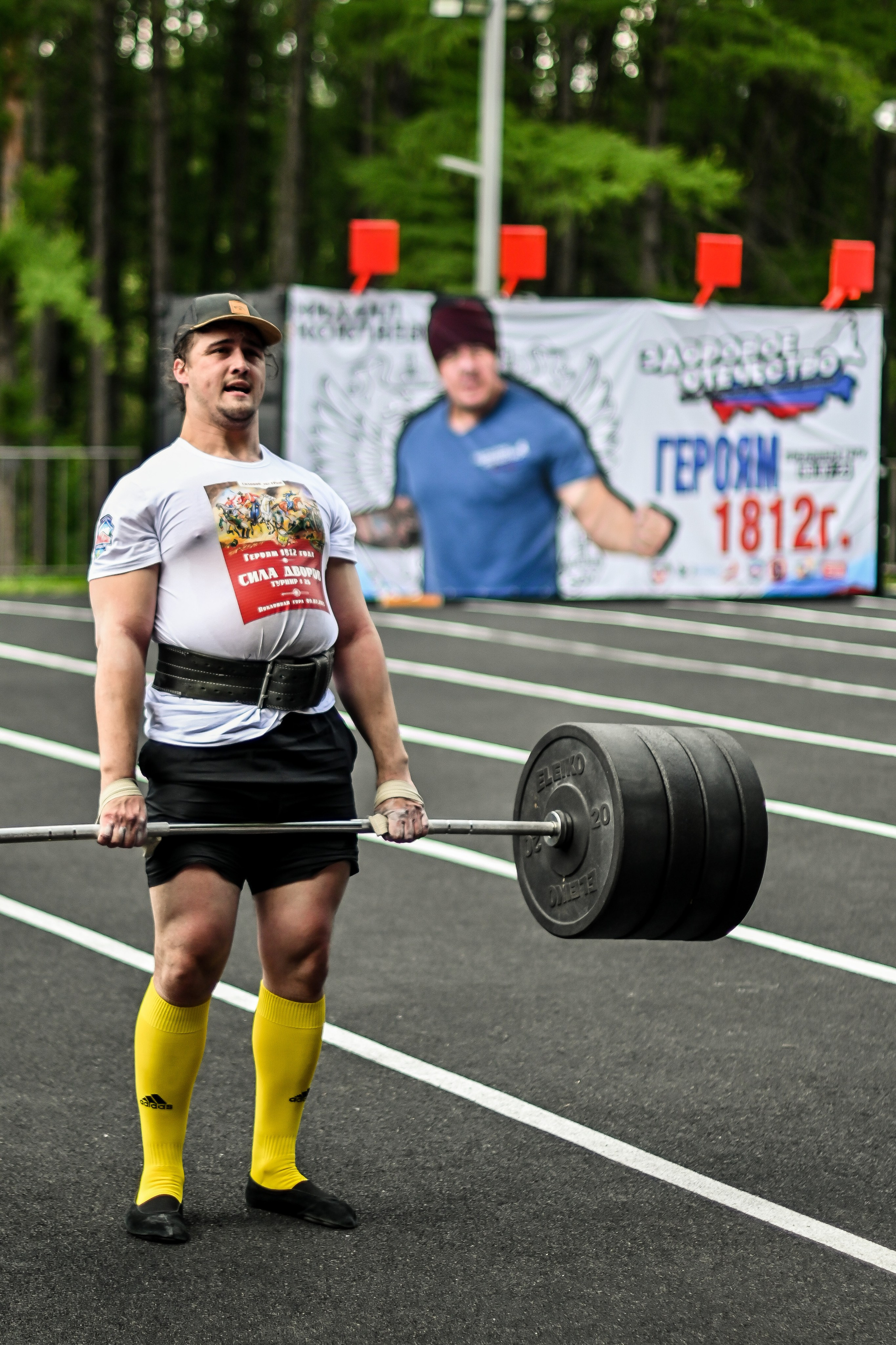 СТРОНГ. Фотограф для бизнесконтента, репортажей и семейного альбома в Москве