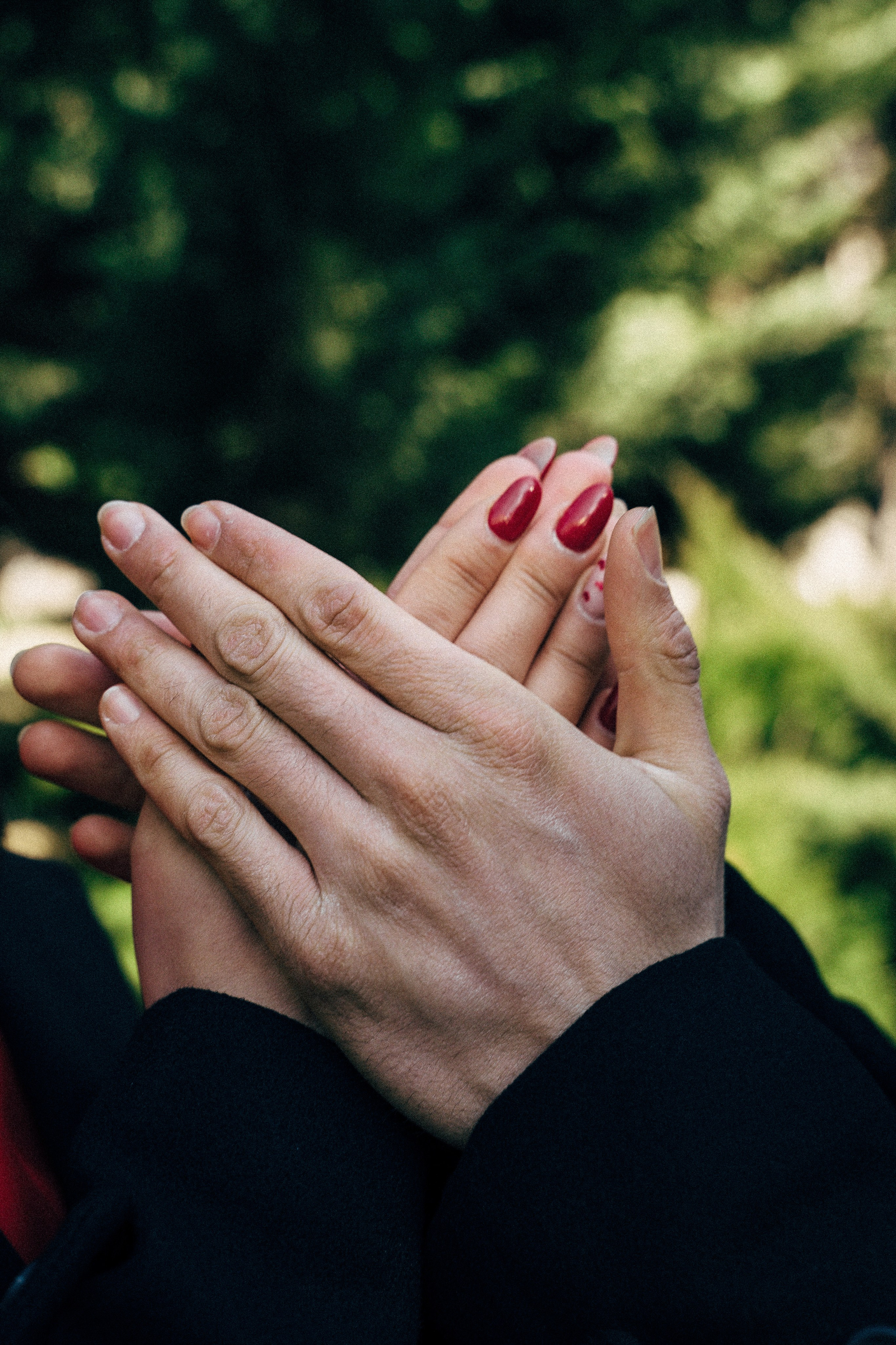 Девушка в красном