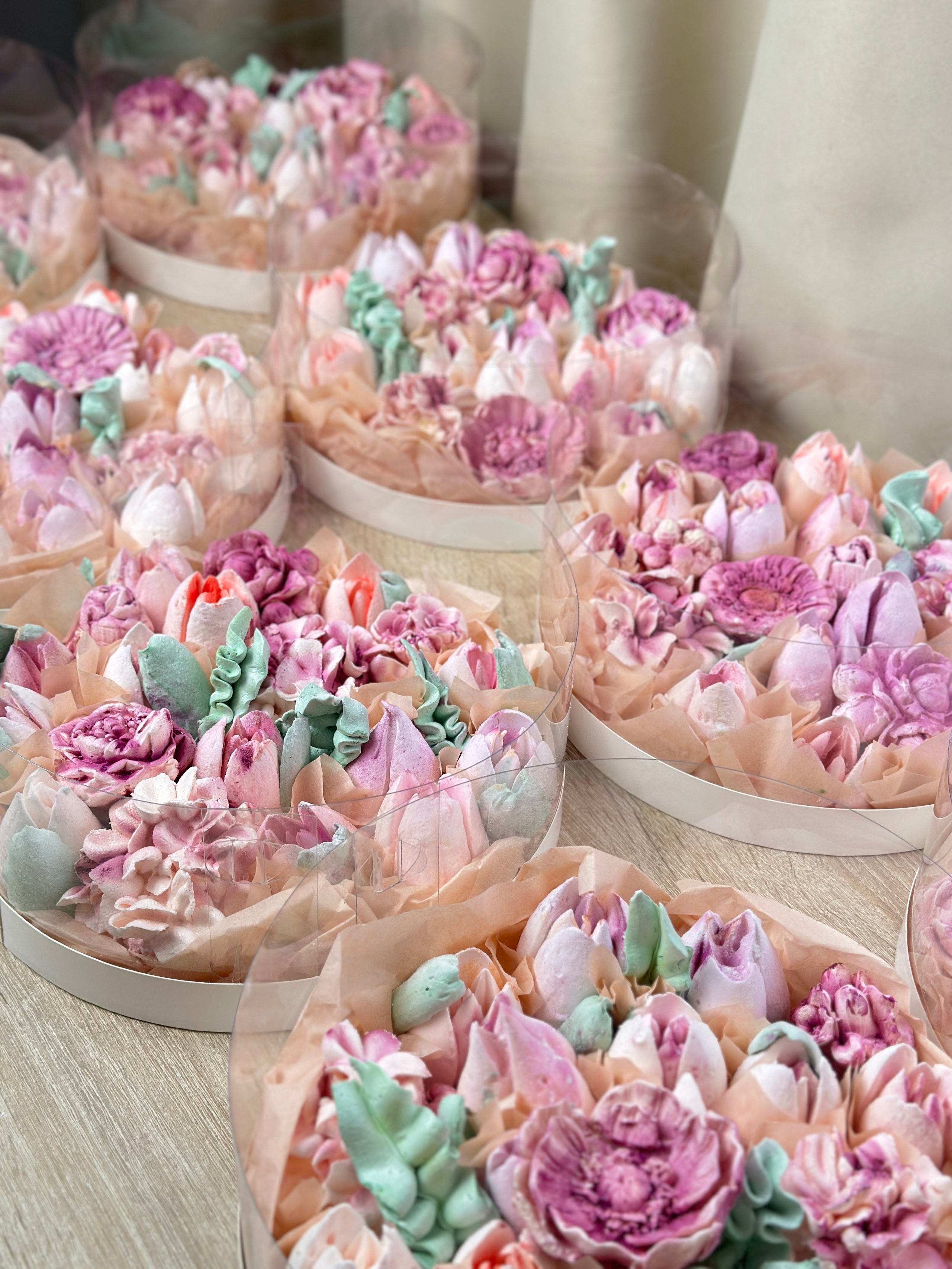 Сладкие. Выездной кейтеринг, съедобные букеты, торты и сладости на заказ