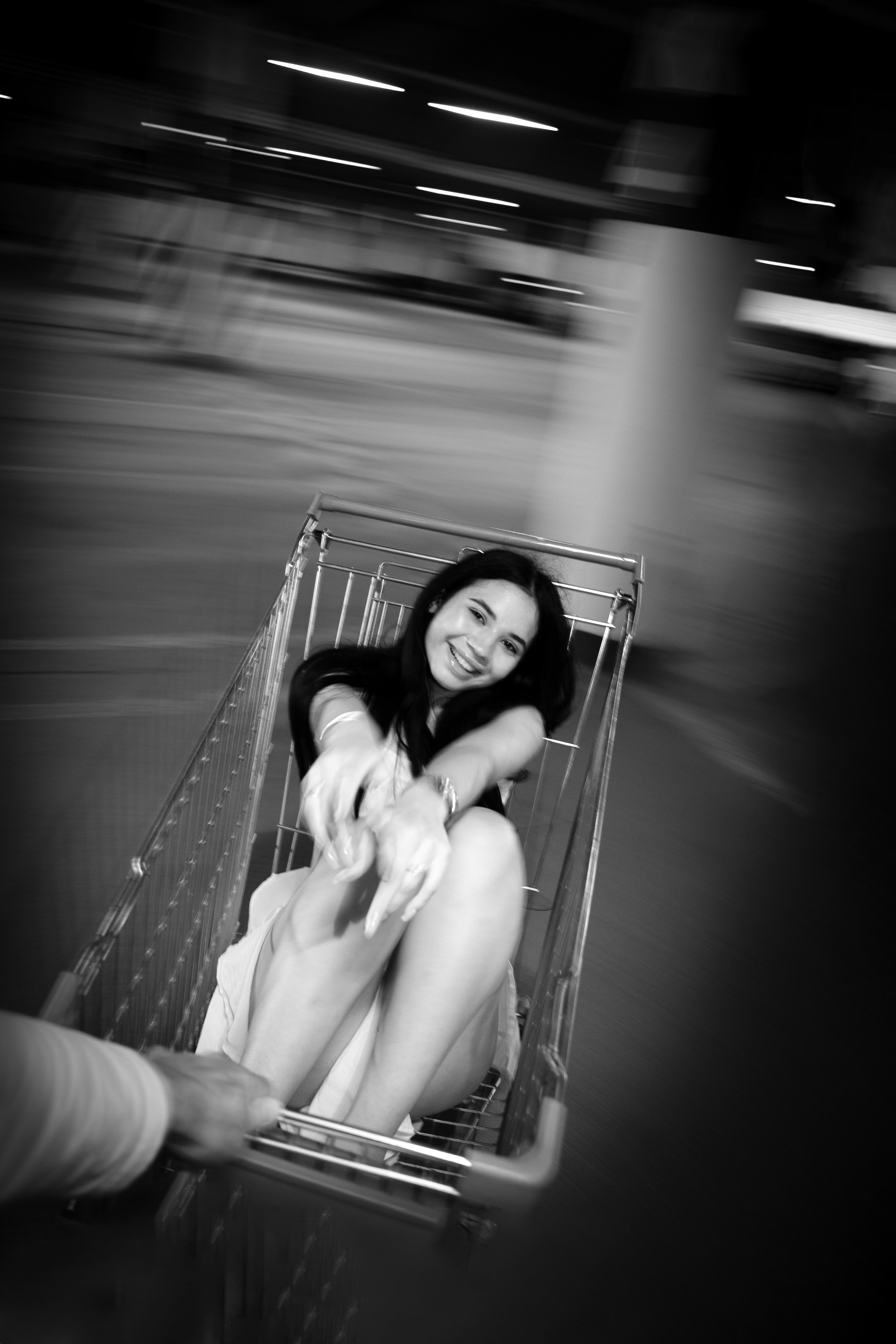 Фотосессия на парковке. Женский фотограф в Новосибирске Вячеслав Семакин