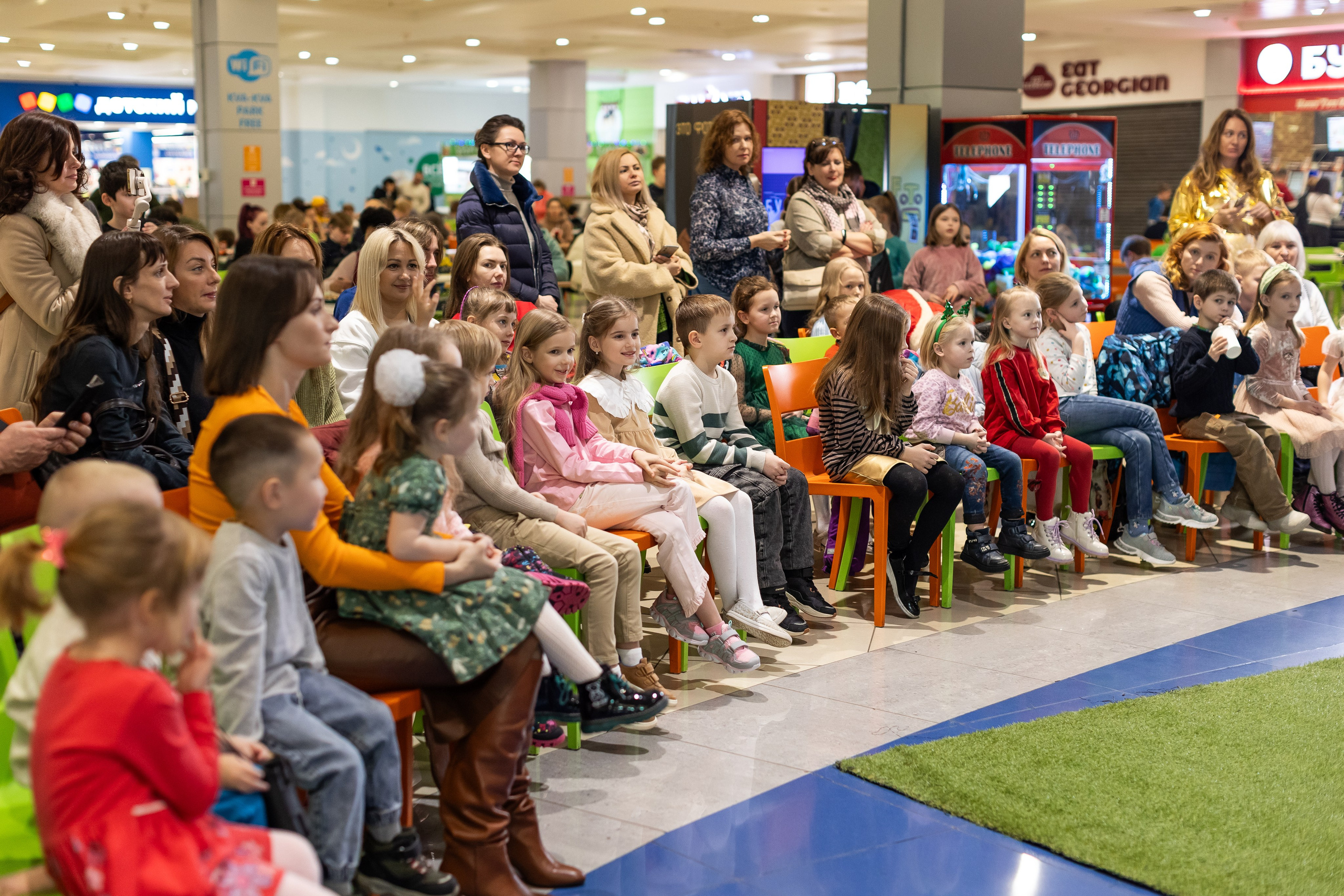 Торговый центр XL, праздник, выходные в ХЛ. Фото и видео Москва, Московский. Свадебный фотограф, видеограф, фотосессии, видеосъемка