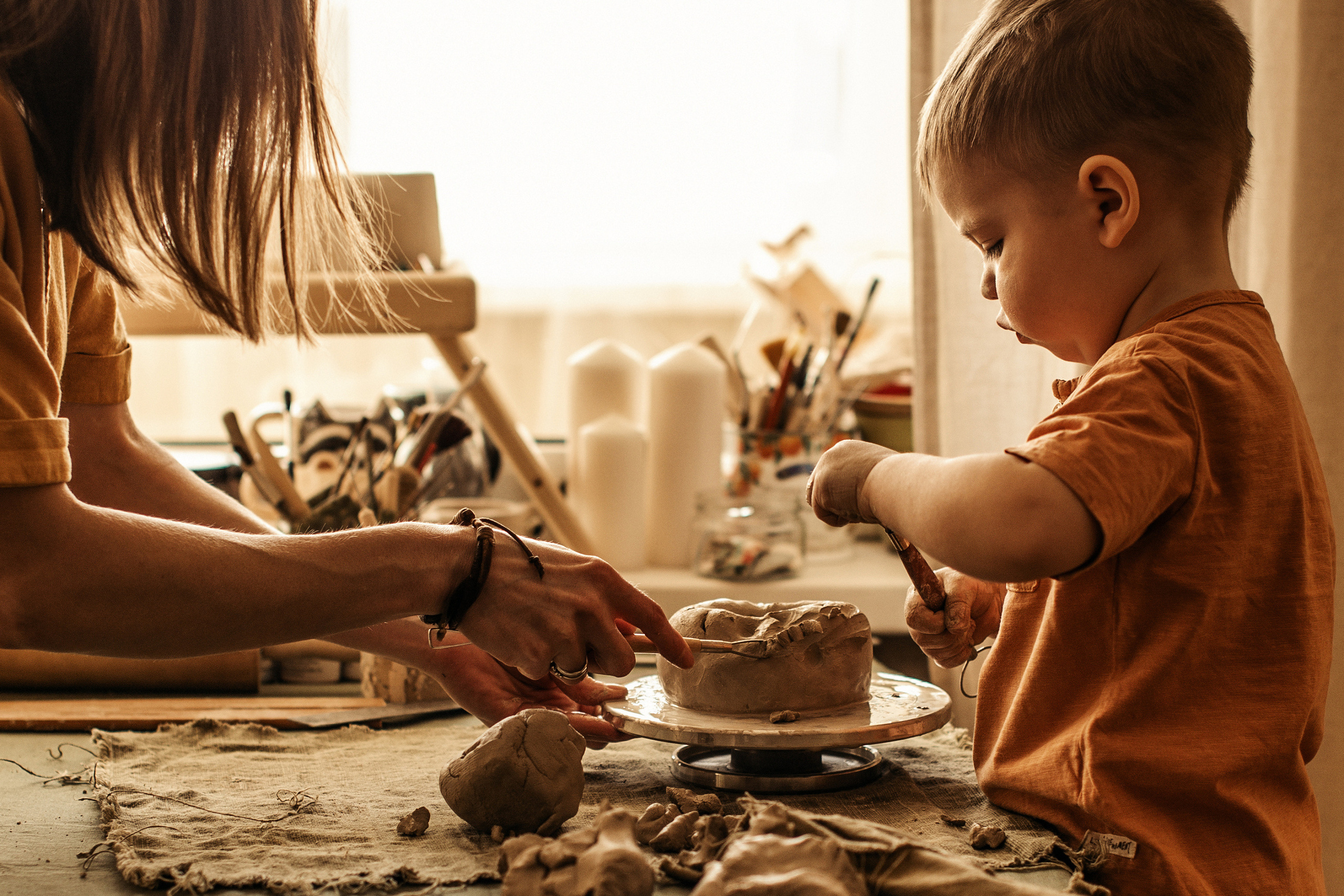 СЕМЬЯ. Фотостудия во Всеволожске. Подходит для всех творческих проектов