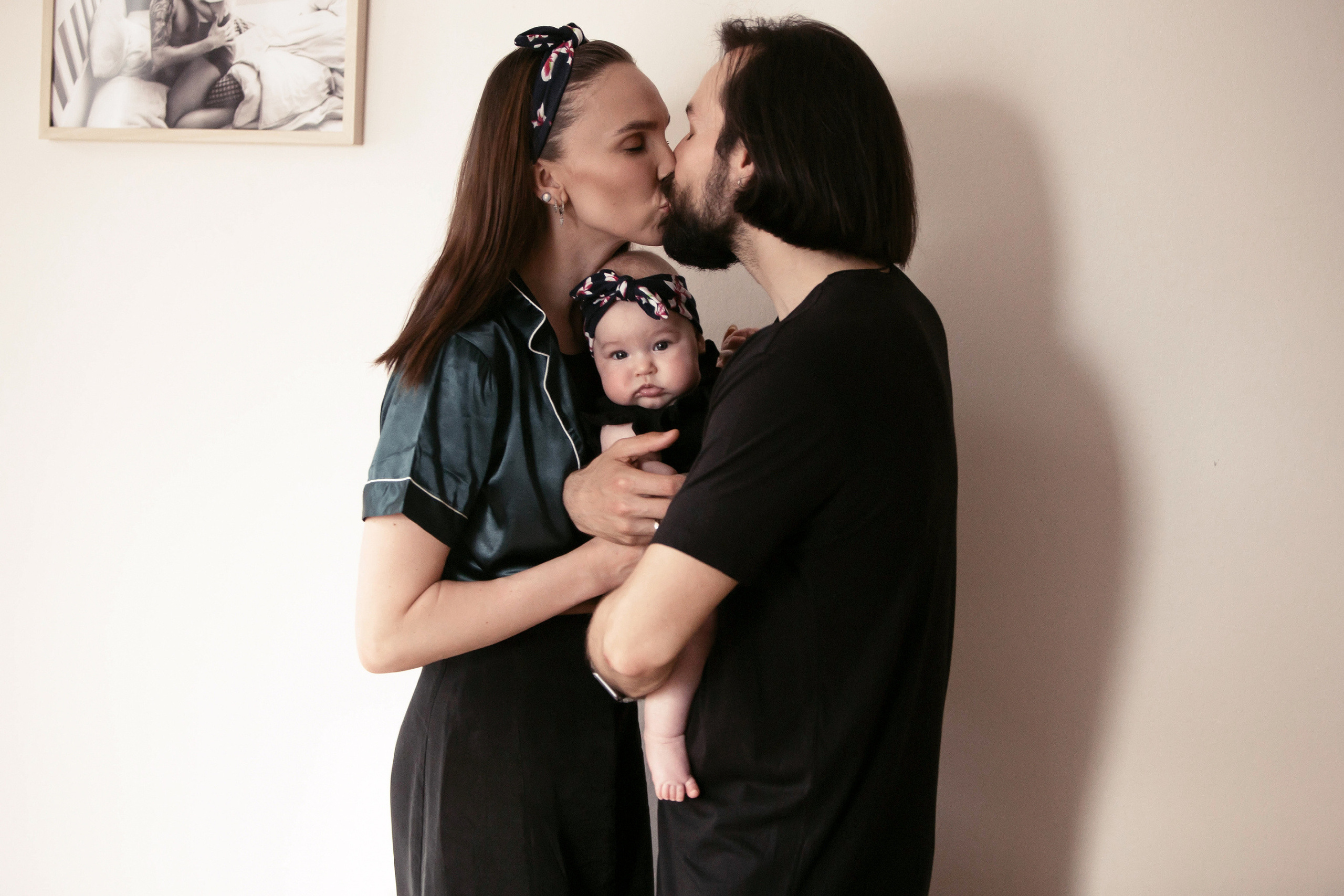 СЕМЬЯ. Фотостудия во Всеволожске. Подходит для всех творческих проектов