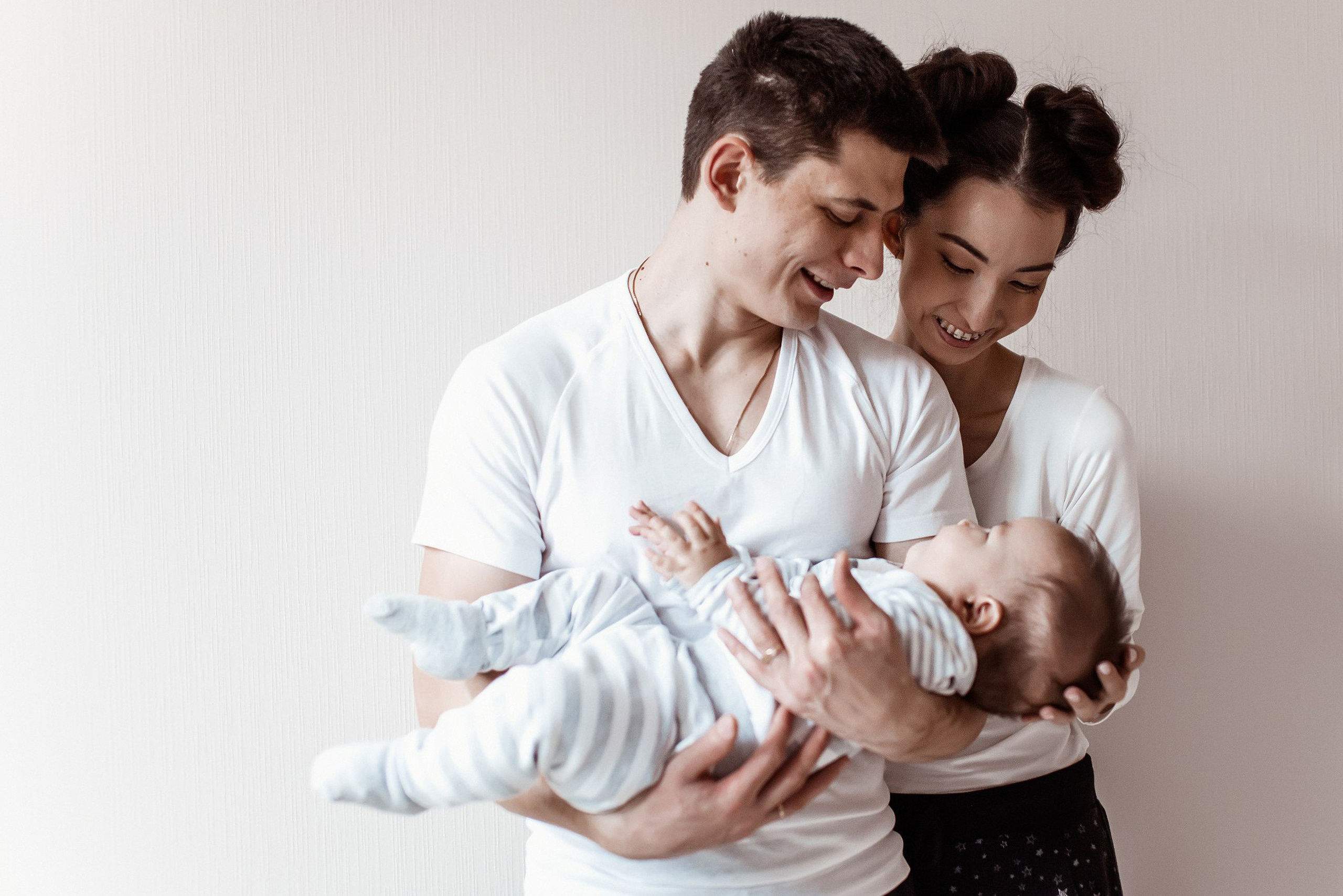 СЕМЬЯ. Фотостудия во Всеволожске. Подходит для всех творческих проектов