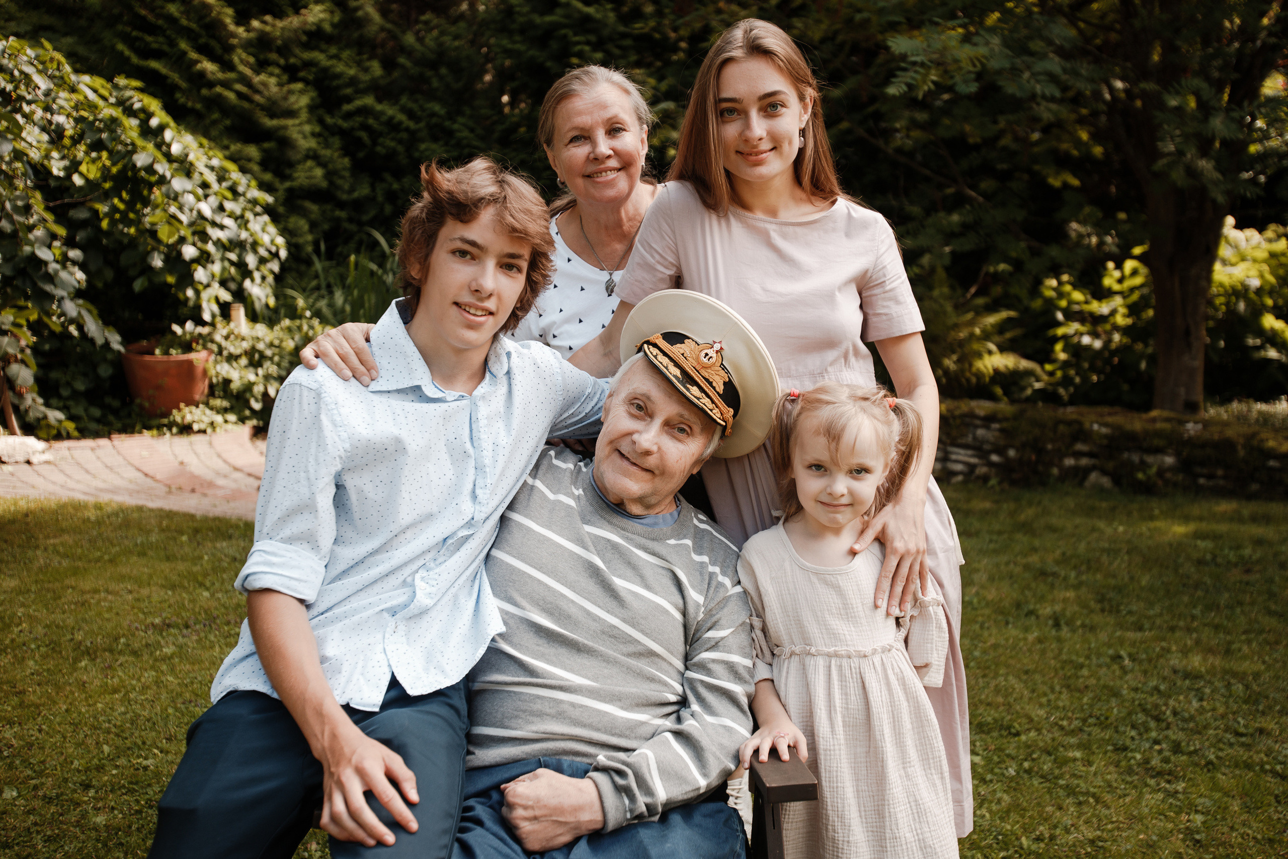 СЕМЬЯ. Фотостудия во Всеволожске. Подходит для всех творческих проектов