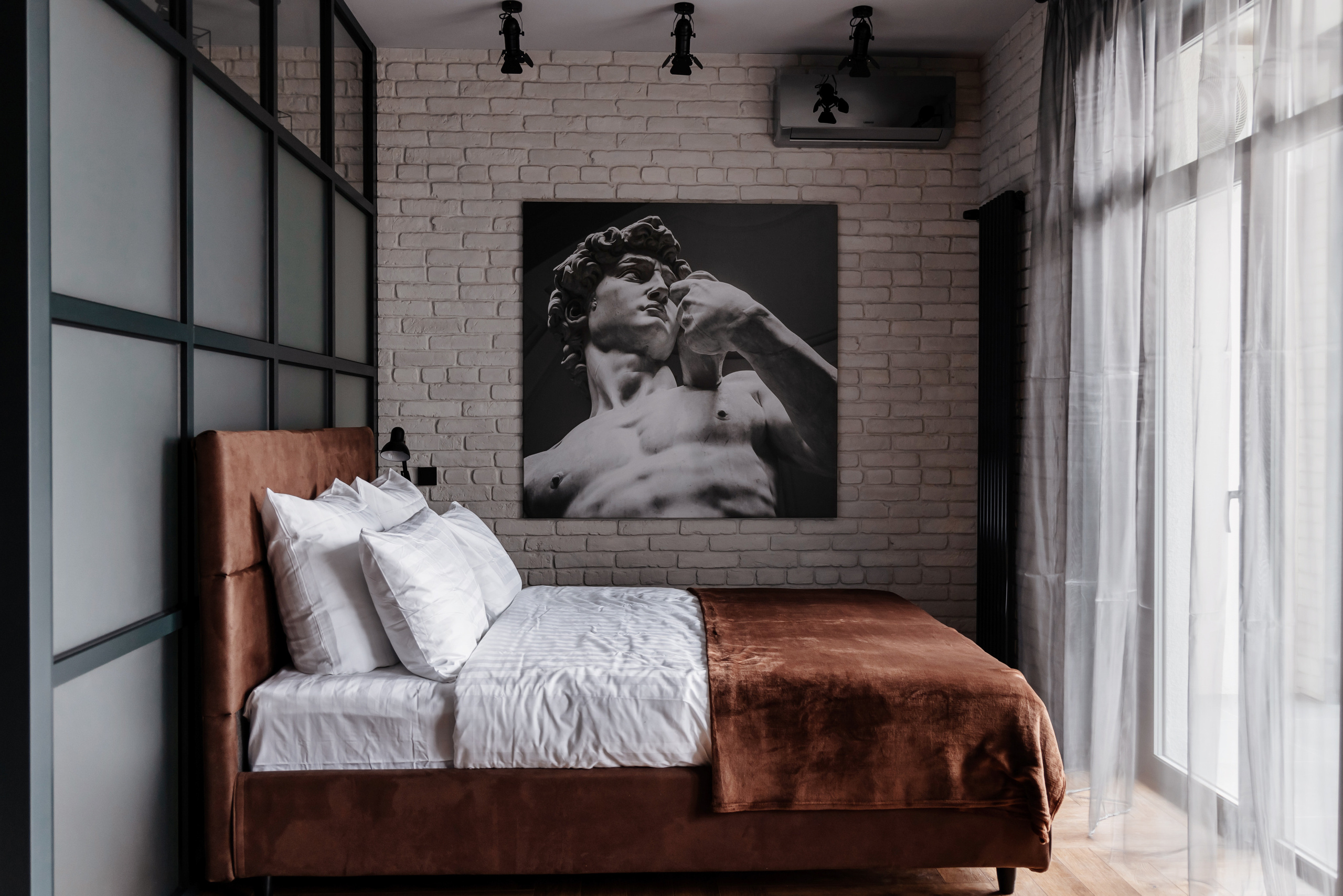 ИНТЕРЬЕРЫ- Дома и квартиры. Фотостудия во Всеволожске. Подходит для всех творческих проектов