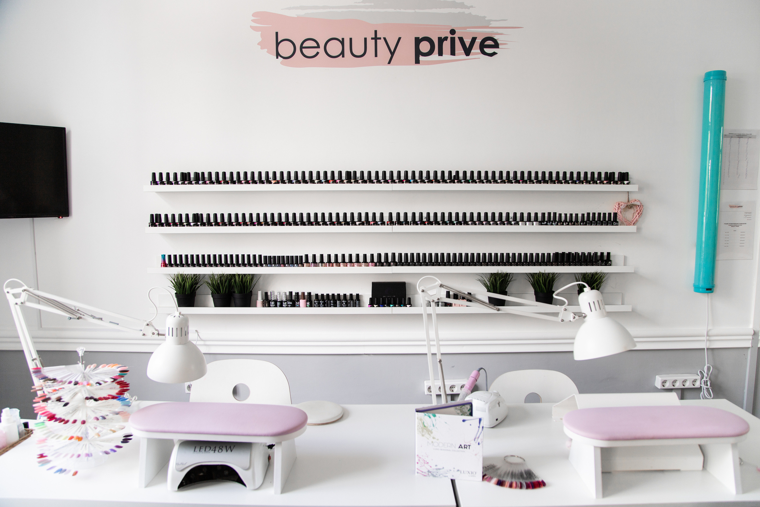 ИНТЕРЬЕРЫ- Коммерческие помещения. Фотостудия во Всеволожске. Подходит для всех творческих проектов