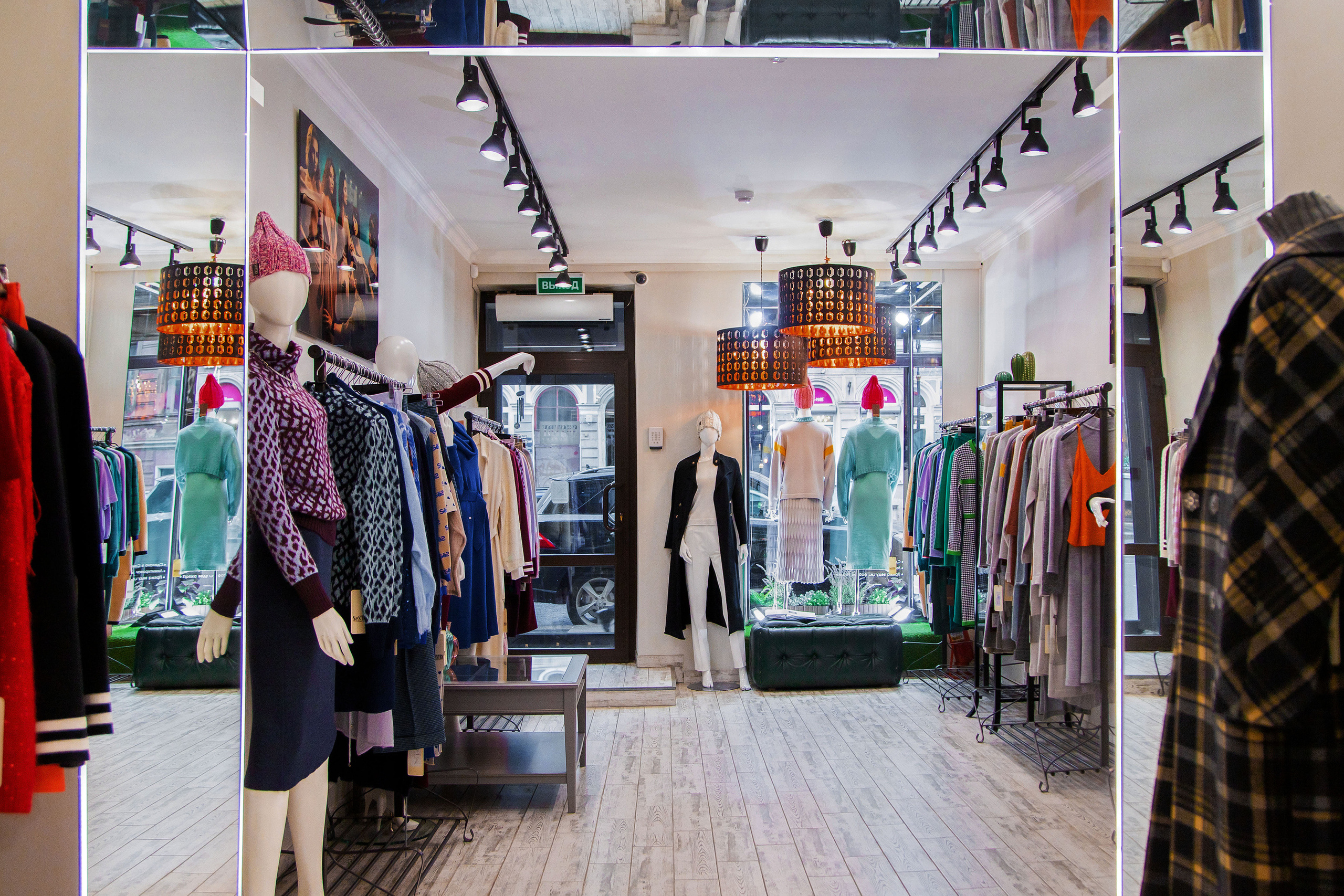 ИНТЕРЬЕРЫ- Коммерческие помещения. Фотостудия во Всеволожске. Подходит для всех творческих проектов