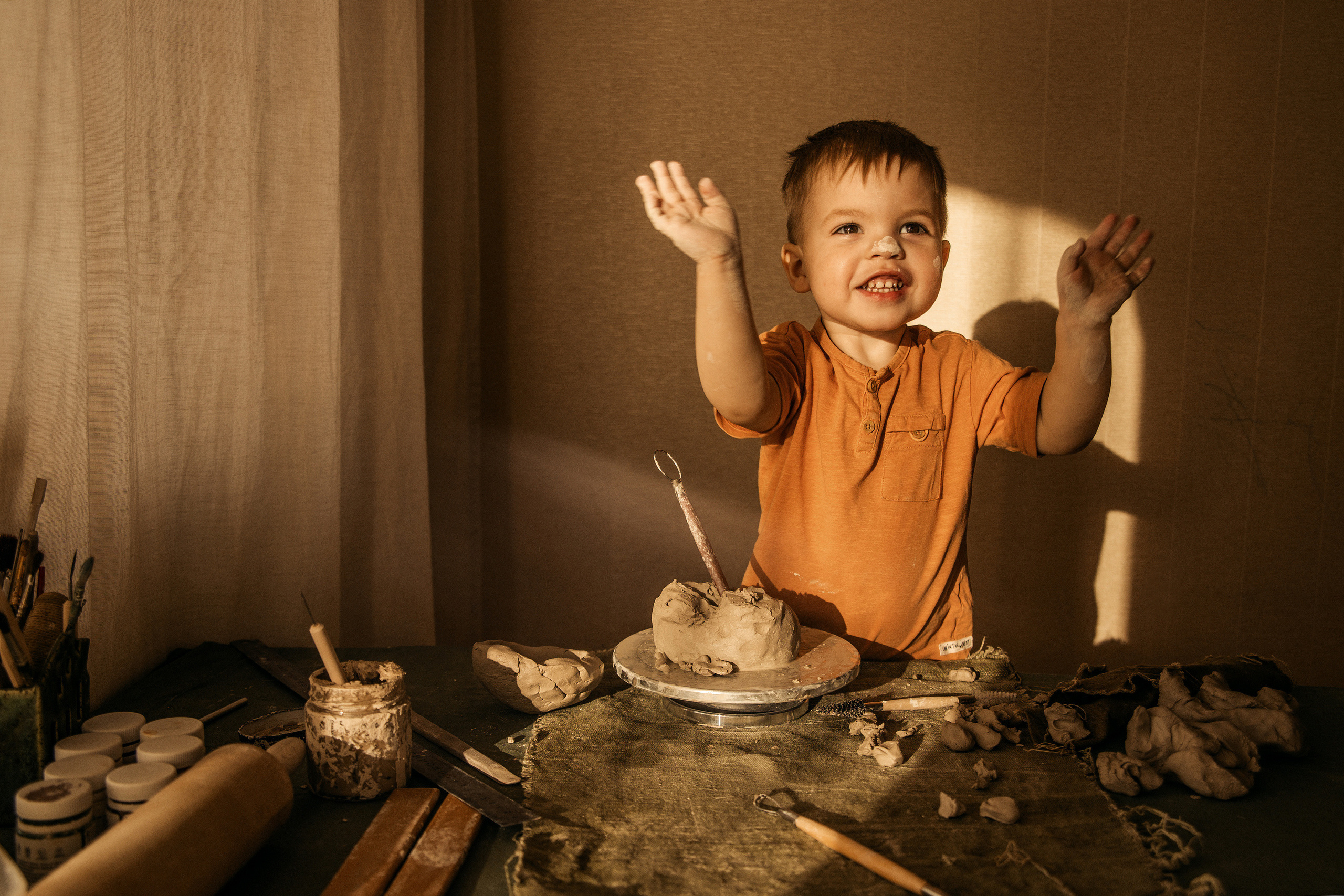 СЕМЬЯ. Фотостудия во Всеволожске. Подходит для всех творческих проектов