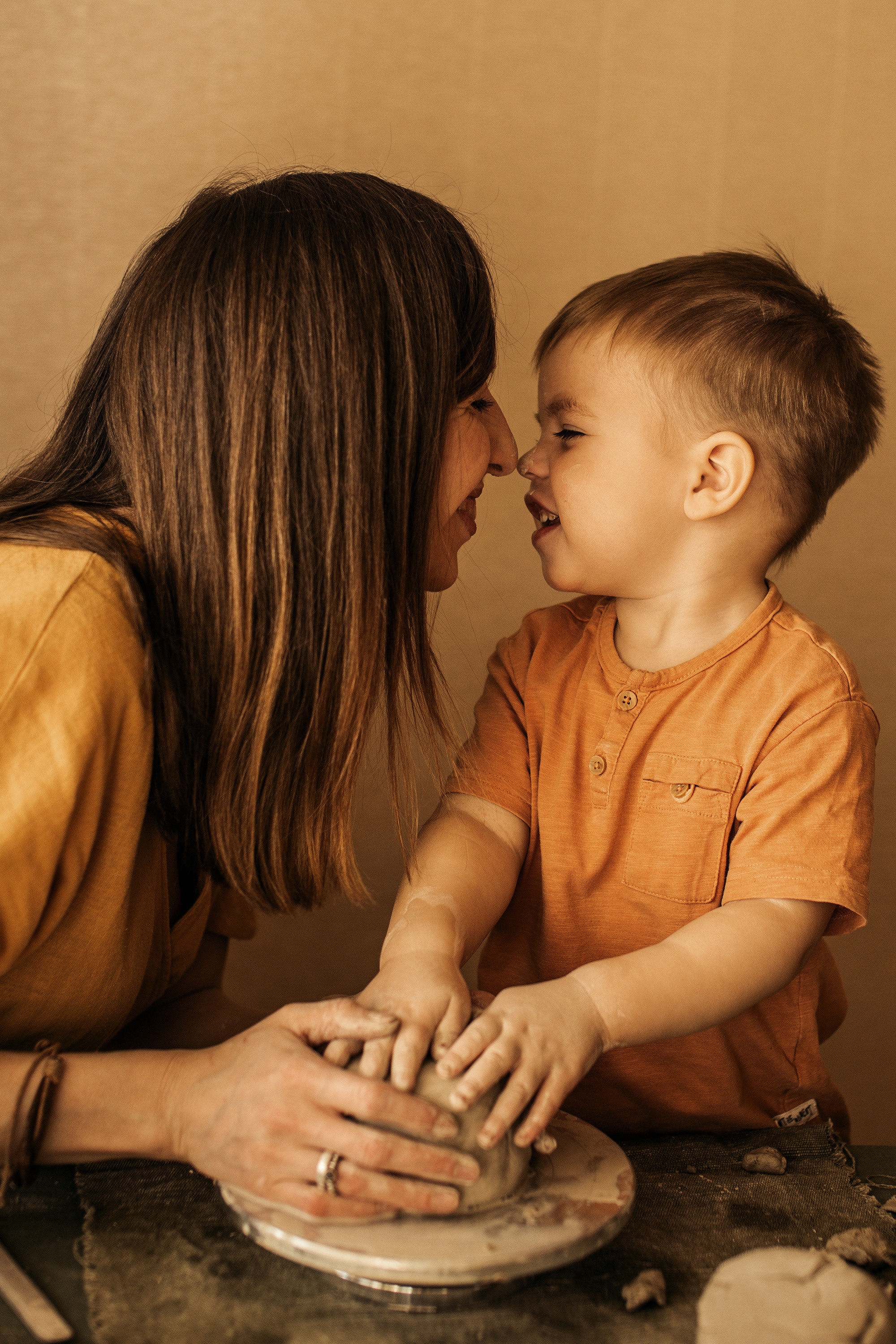 СЕМЬЯ. Фотостудия во Всеволожске. Подходит для всех творческих проектов