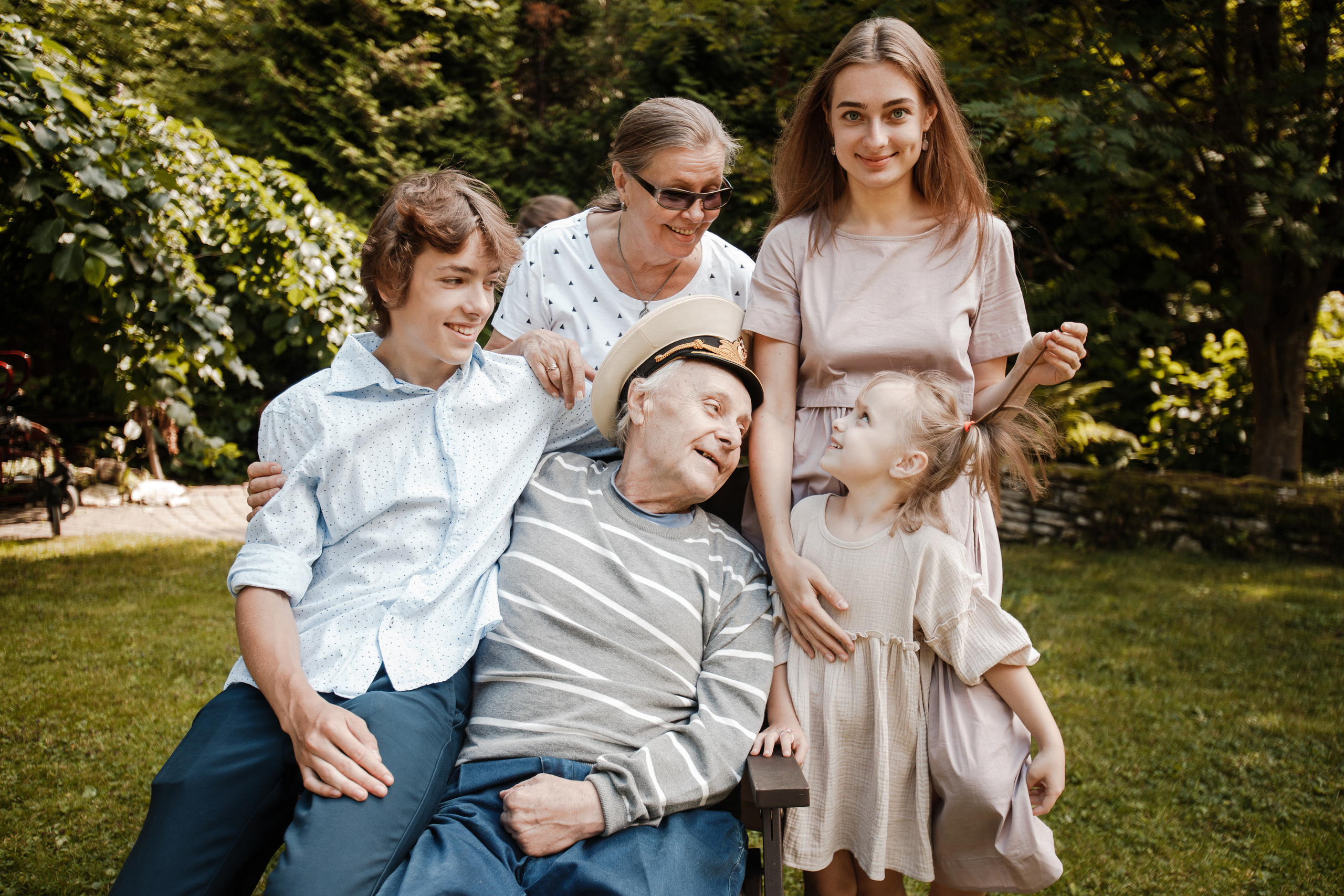 СЕМЬЯ. Фотостудия во Всеволожске. Подходит для всех творческих проектов