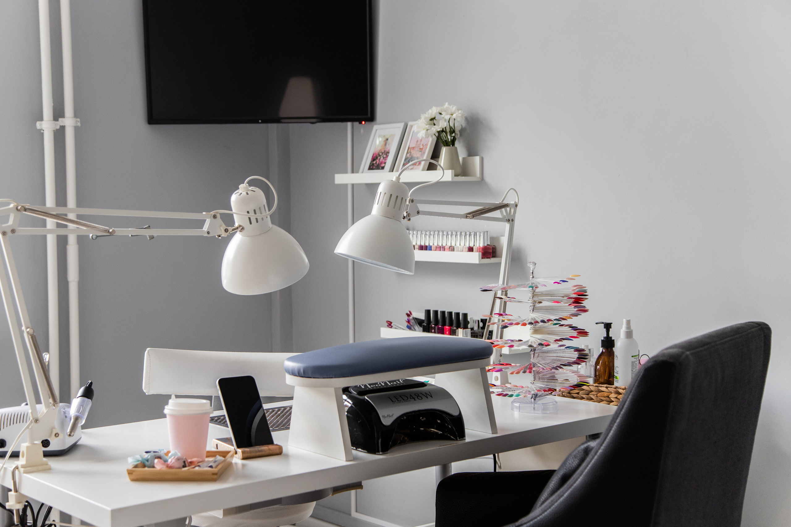 ИНТЕРЬЕРЫ- Коммерческие помещения. Фотостудия во Всеволожске. Подходит для всех творческих проектов