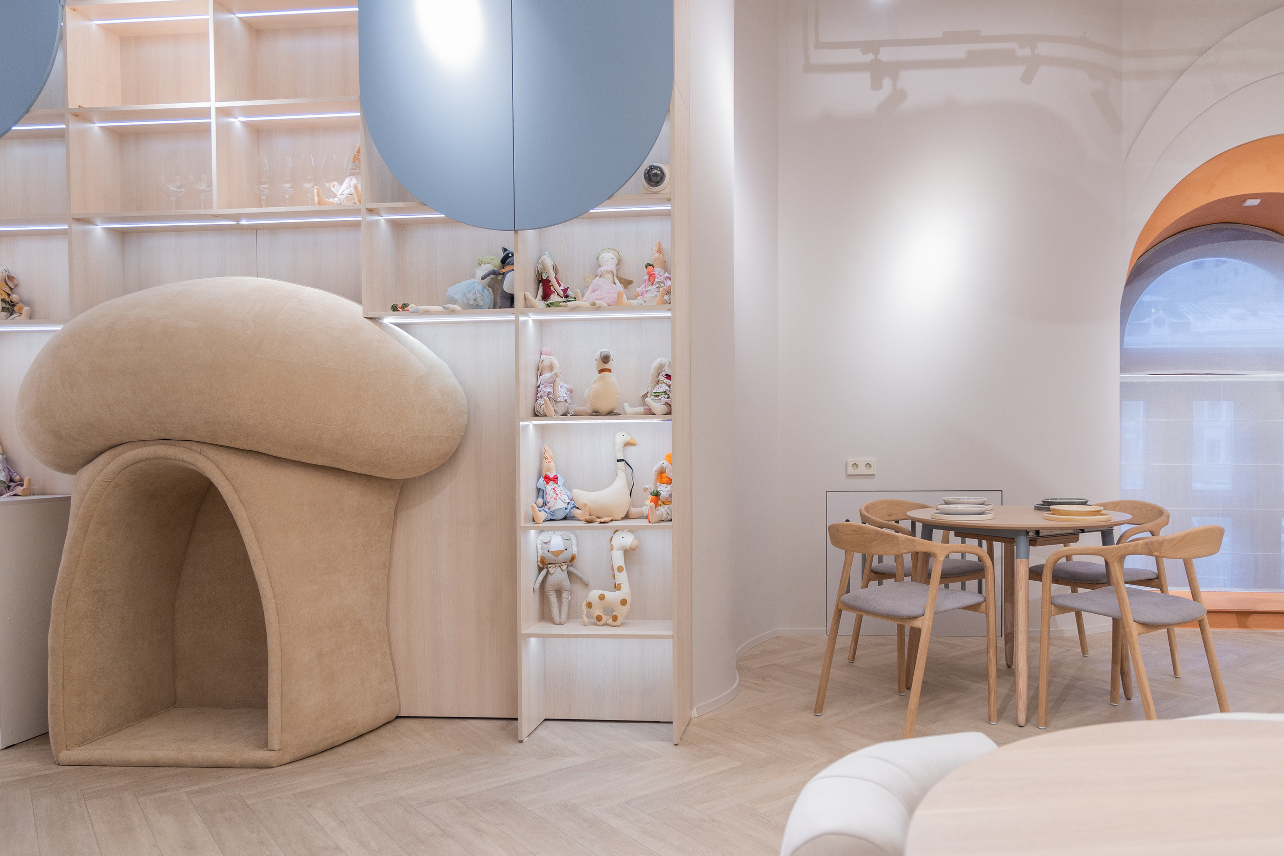 ИНТЕРЬЕРЫ- Коммерческие помещения. Фотостудия во Всеволожске. Подходит для всех творческих проектов