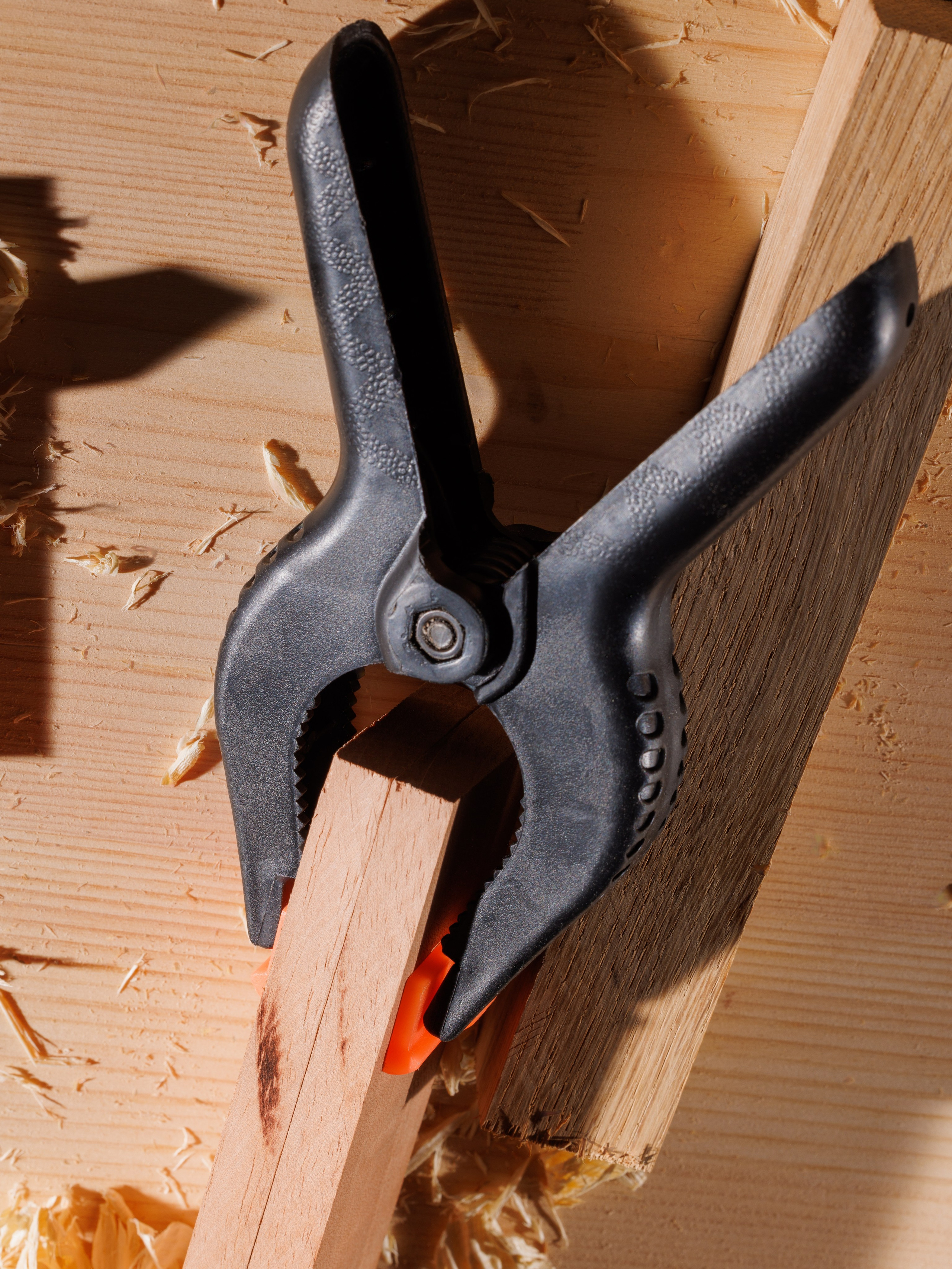 Струбцины в мастерской. Сергей Шестов фотограф из Нижнего Новгорода