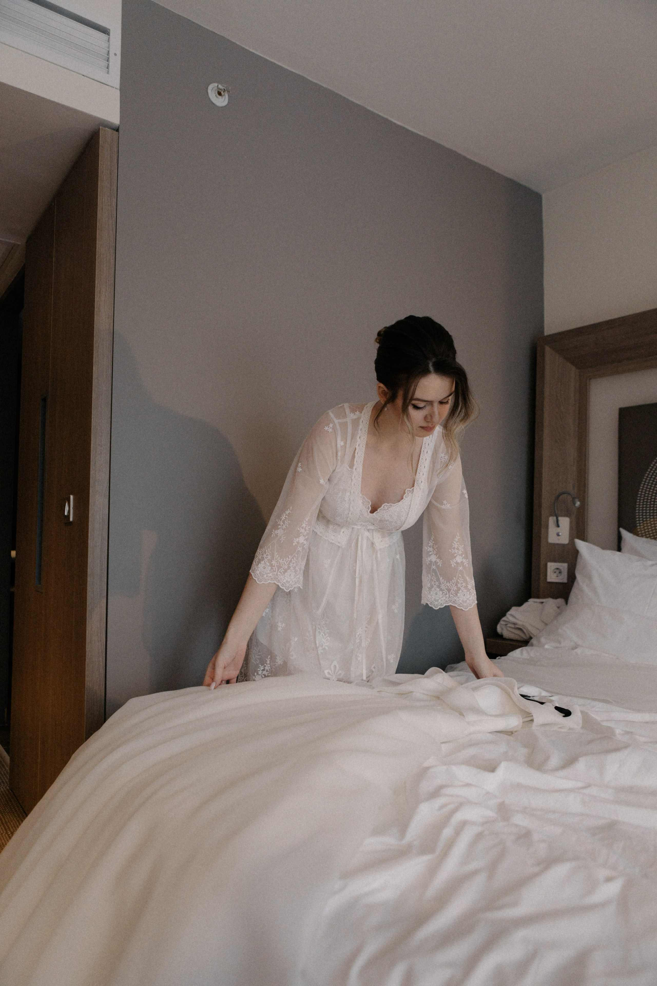 Ксюша и Илья. Утро в отеле роспись в Birds. Свадебный и портретный фотограф в Москве Анастасия Масюк