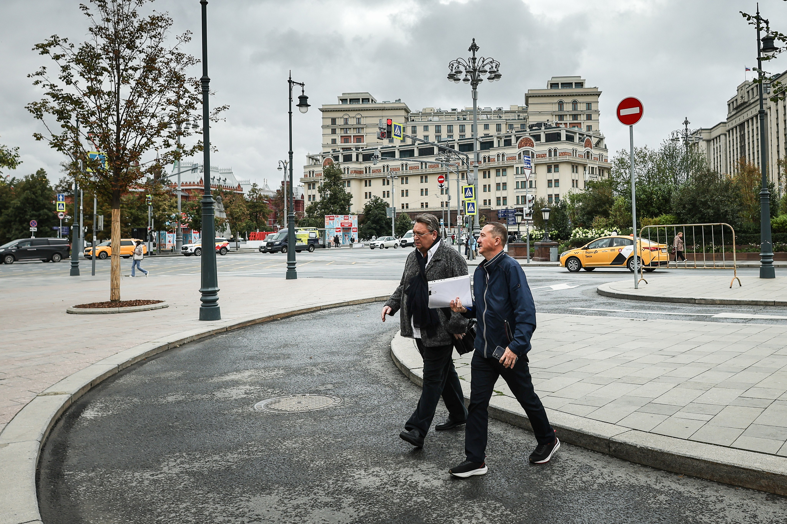Сбор труппы Малого театра 2025. Reportage, architectural, fine art photographer Lena Melnikova in Moscow