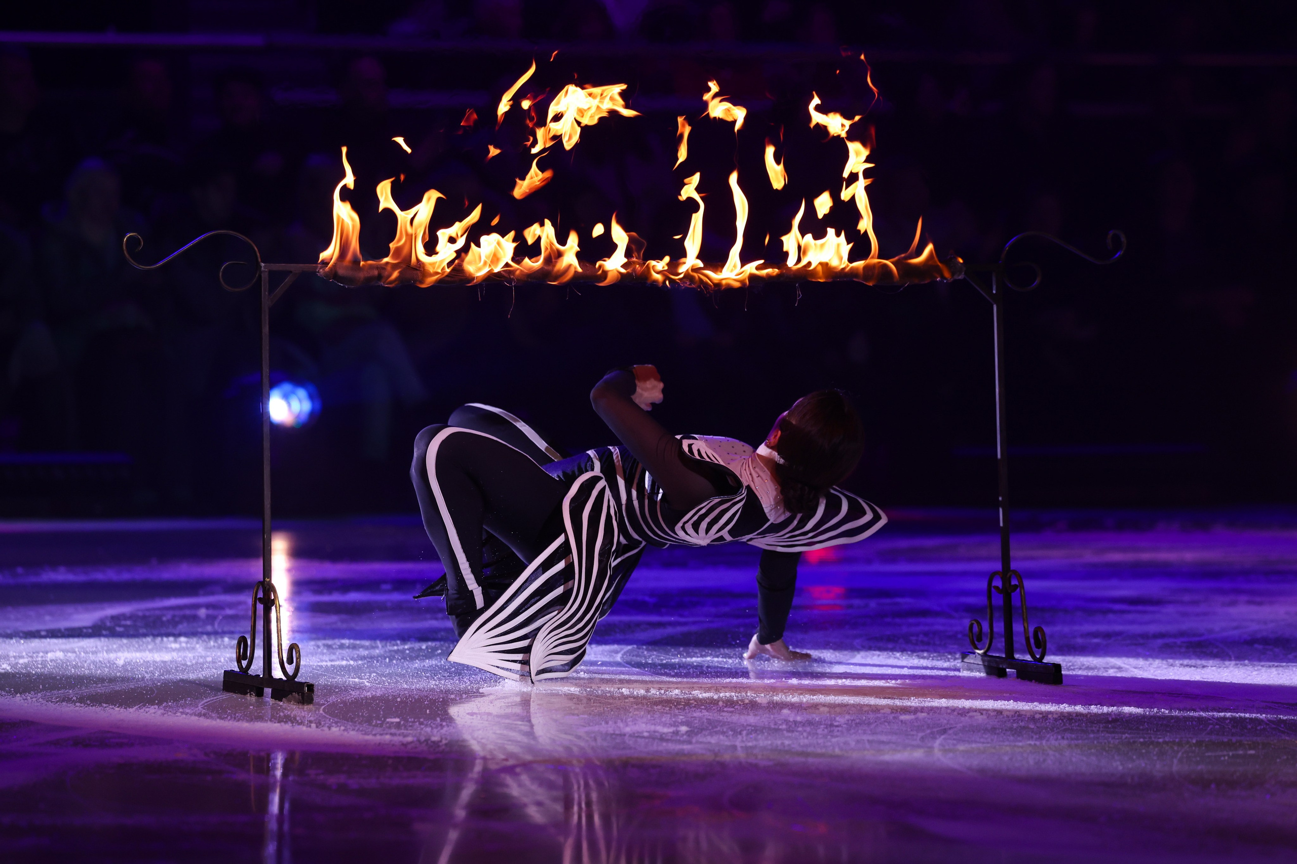 «Вечера на хуторе» ледовое шоу 25.12.2025. Спортивный и репортажный фотограф Антон Тереханов