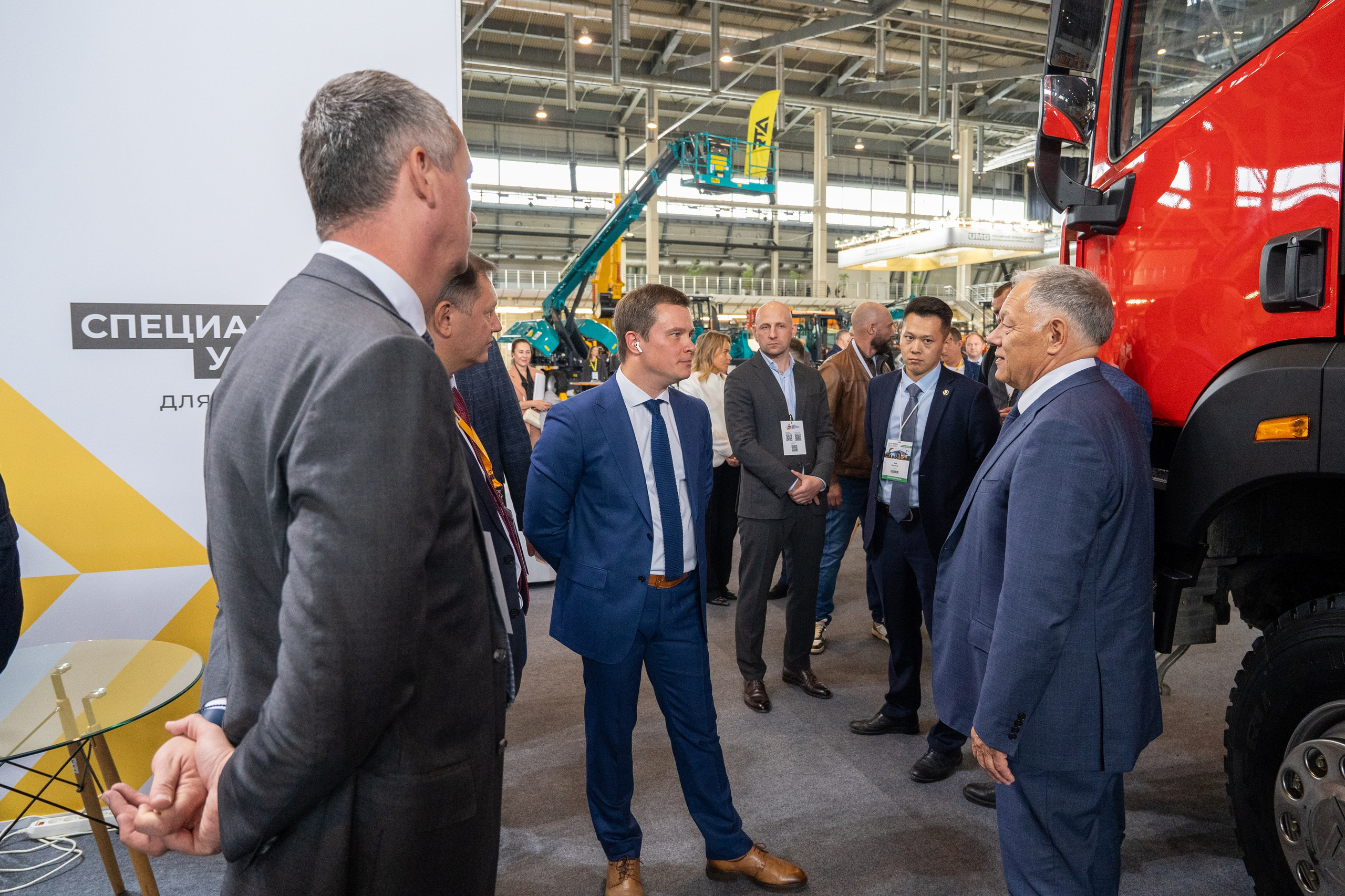 А8 Машины России 2025: Международная выставка специальной и коммерческой техники. Фотограф в Екатеринбурге Юрий Кутаев