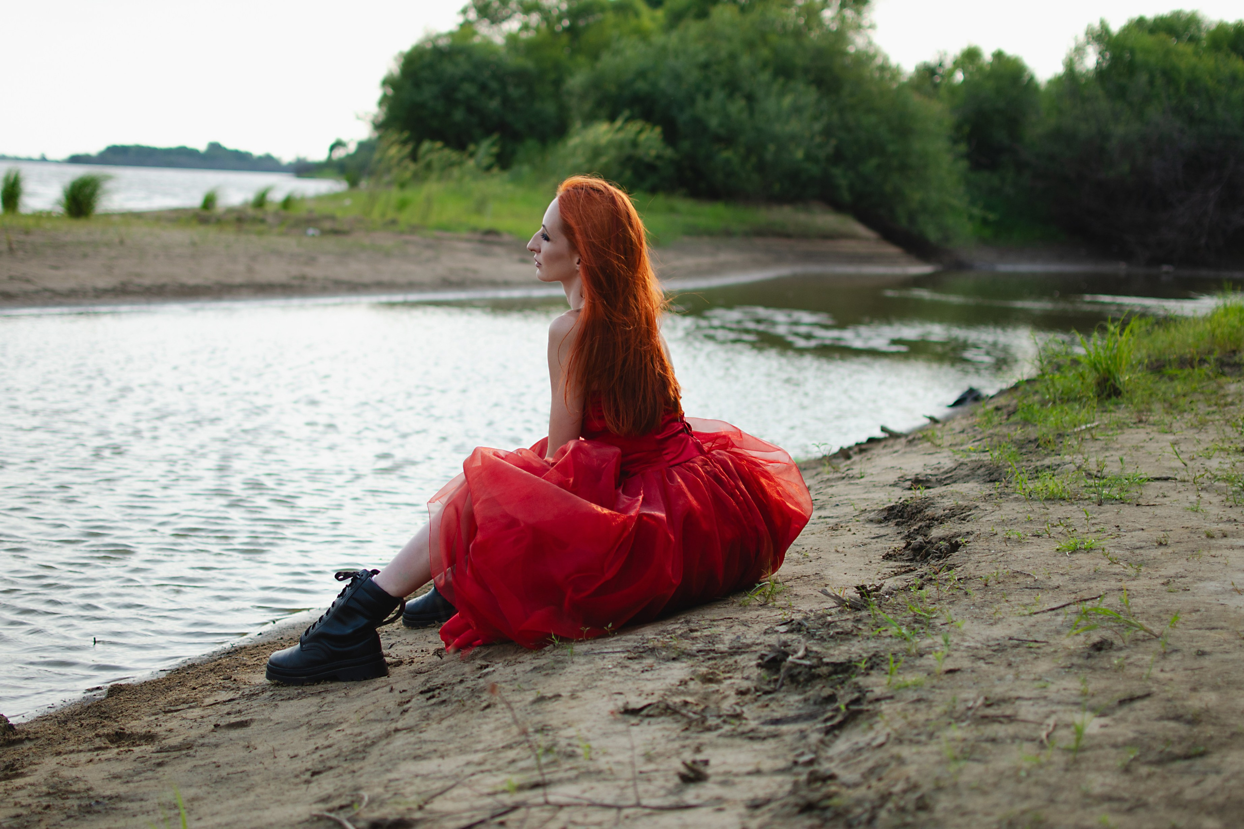 Фотосессия на берегу реки. Модель Анна. Фотограф в Хабаровске