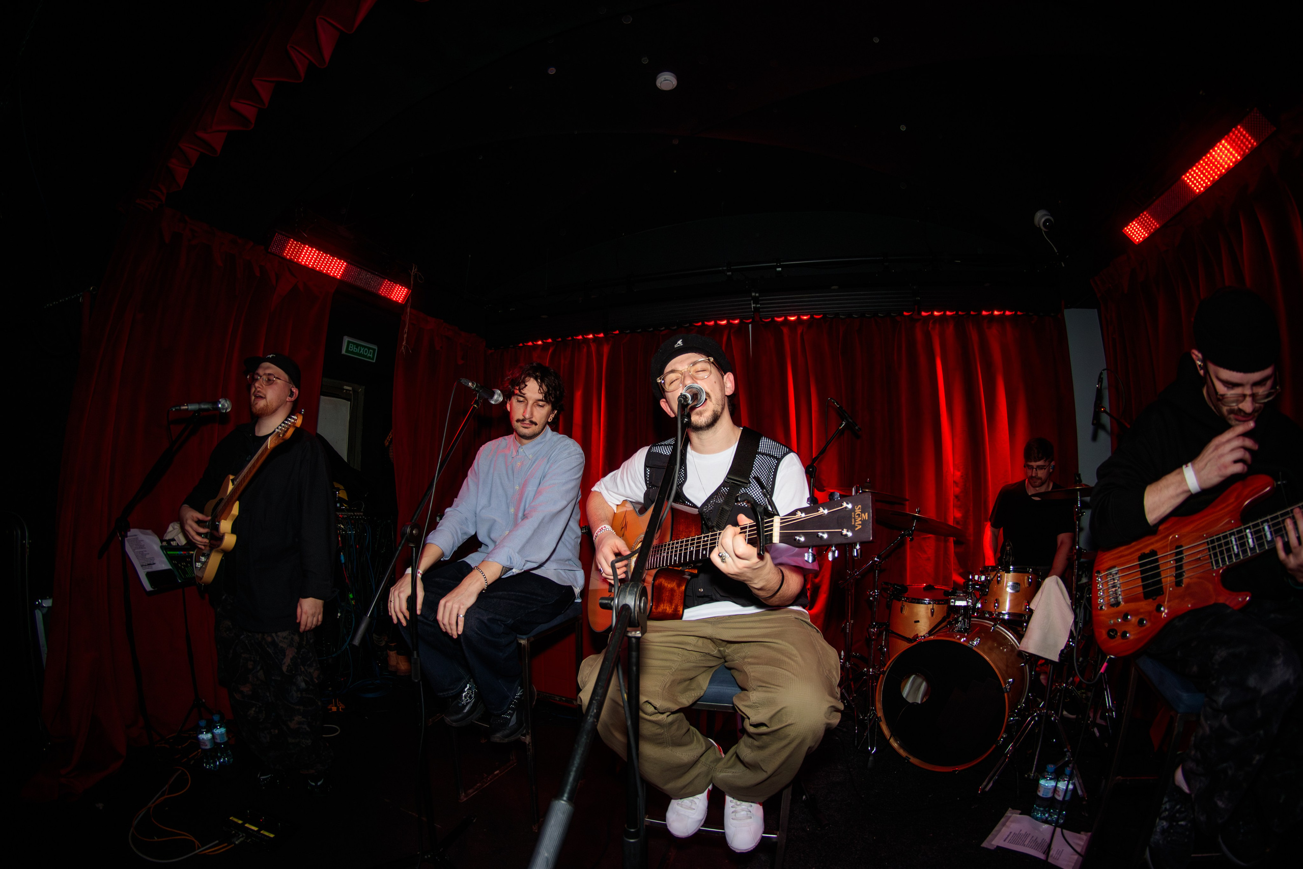 Хмыров акустика. Портретный и концертный фотограф в Санкт-Петербурге Егор Телятников