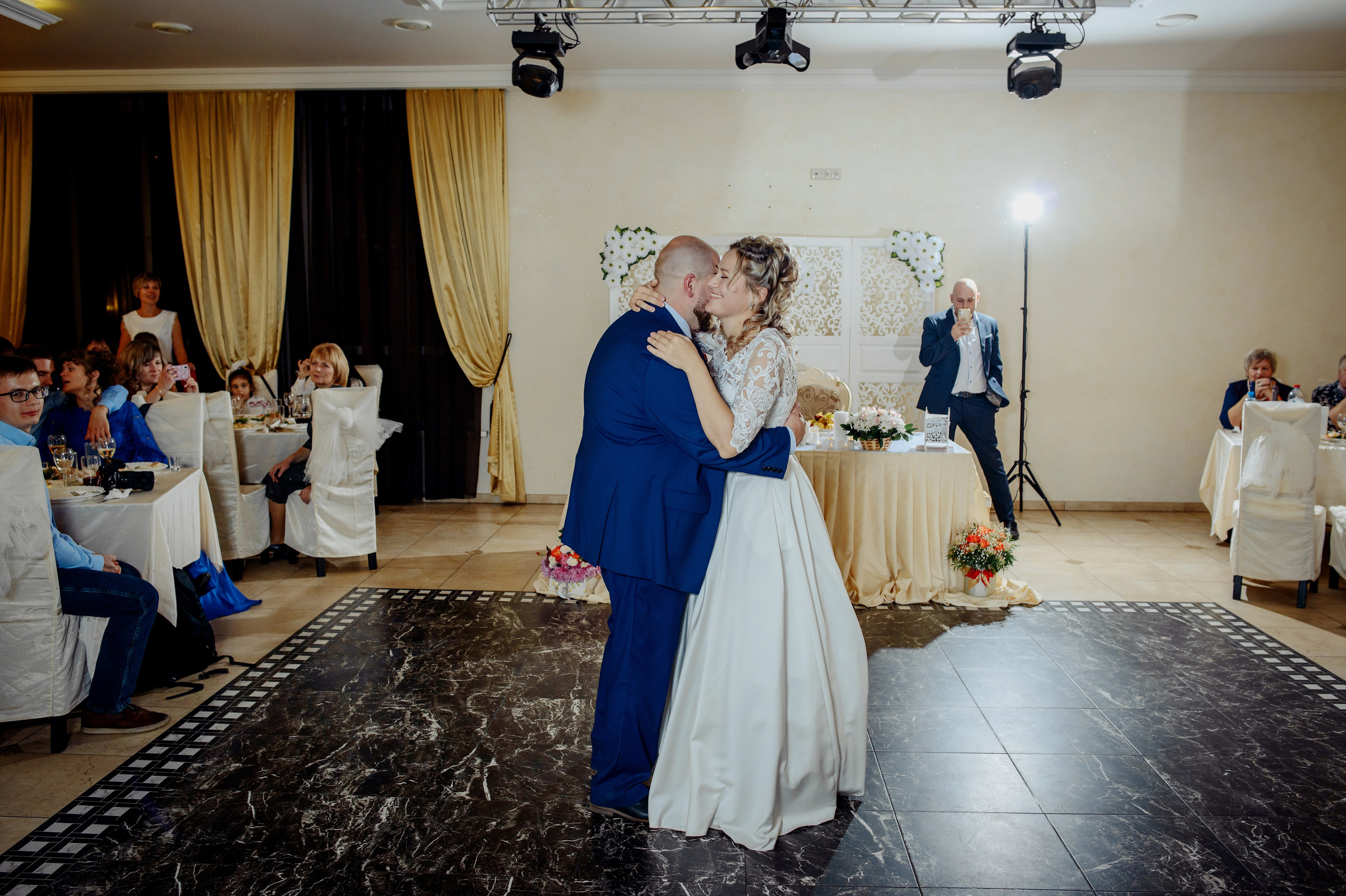 Юрий и Светлана. Королева Елена Свадебный и семейный фотограф в Туле