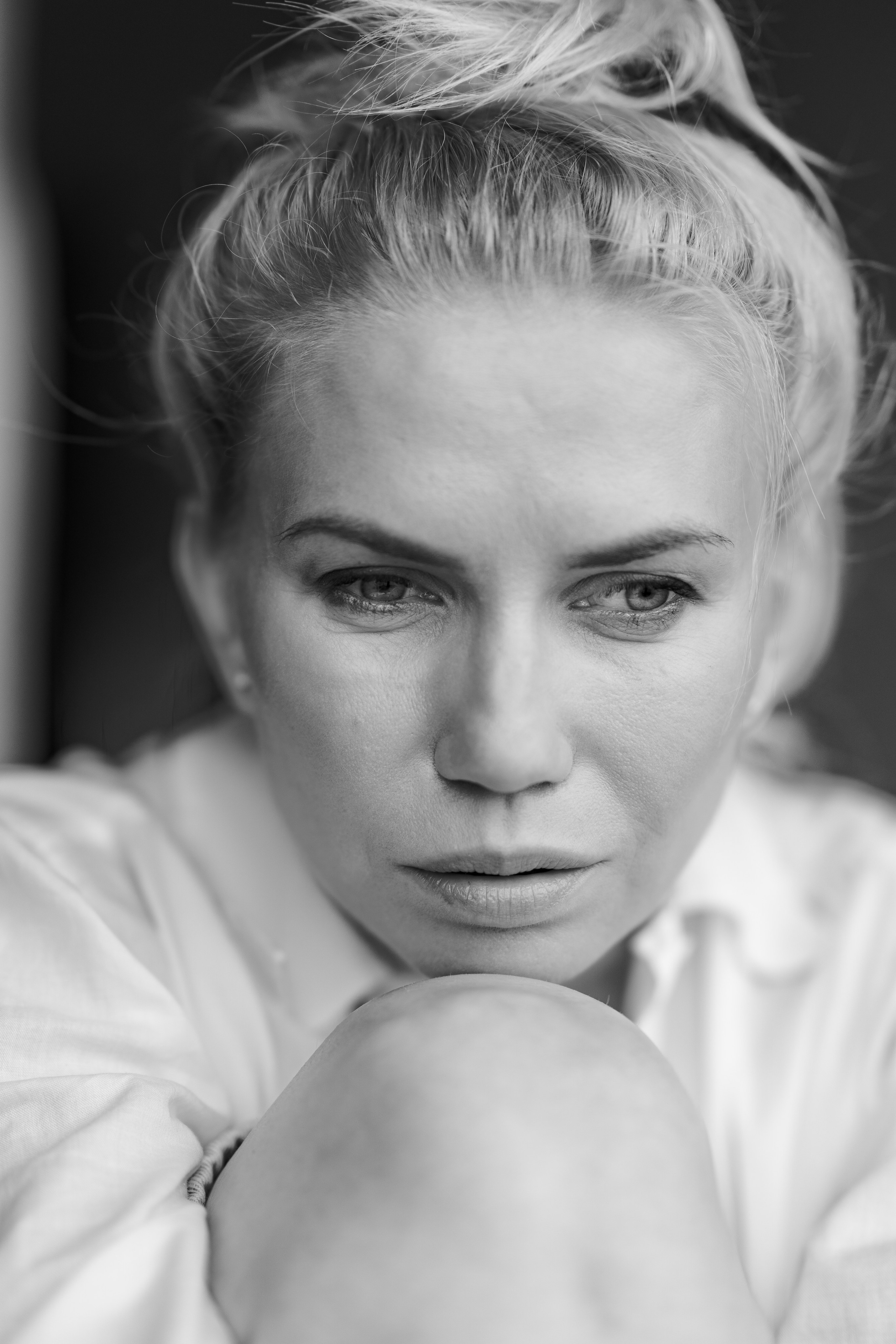 Женский портрет 35+. Женский портретный фотограф 35+ Воронеж. Добро пожаловать в магию ЧБ портрета