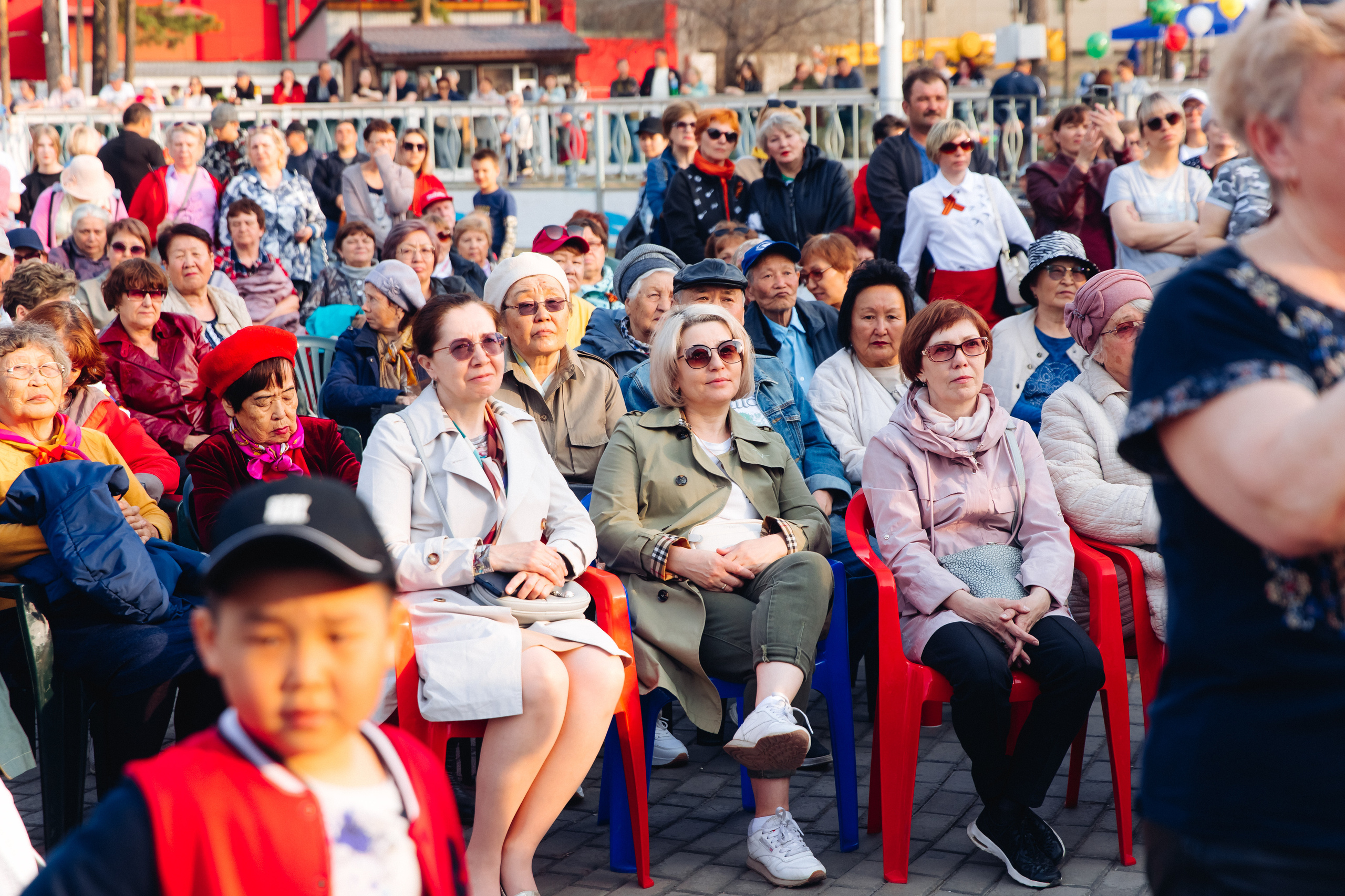 Празднование «Дня Победы» в парке Юбилейный. Свадебный и семейный фотограф в Улан-Удэ