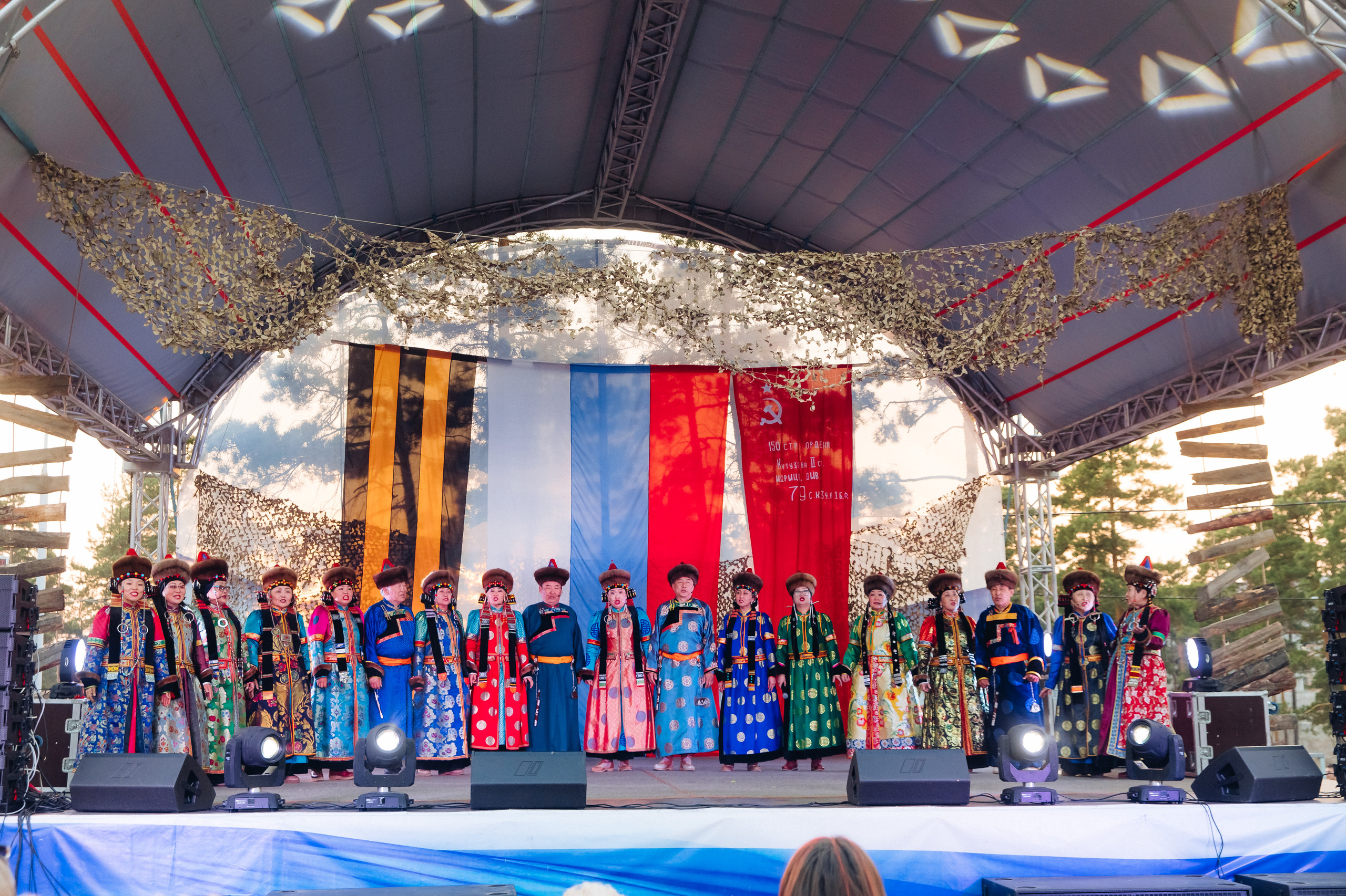 Празднование «Дня Победы» в парке Юбилейный. Свадебный и семейный фотограф в Улан-Удэ