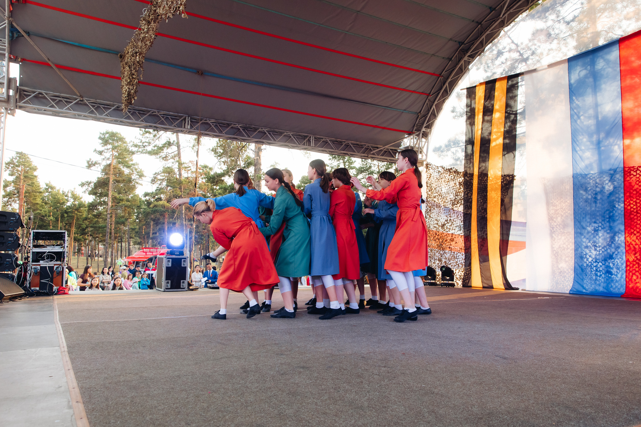 Празднование «Дня Победы» в парке Юбилейный. Свадебный и семейный фотограф в Улан-Удэ
